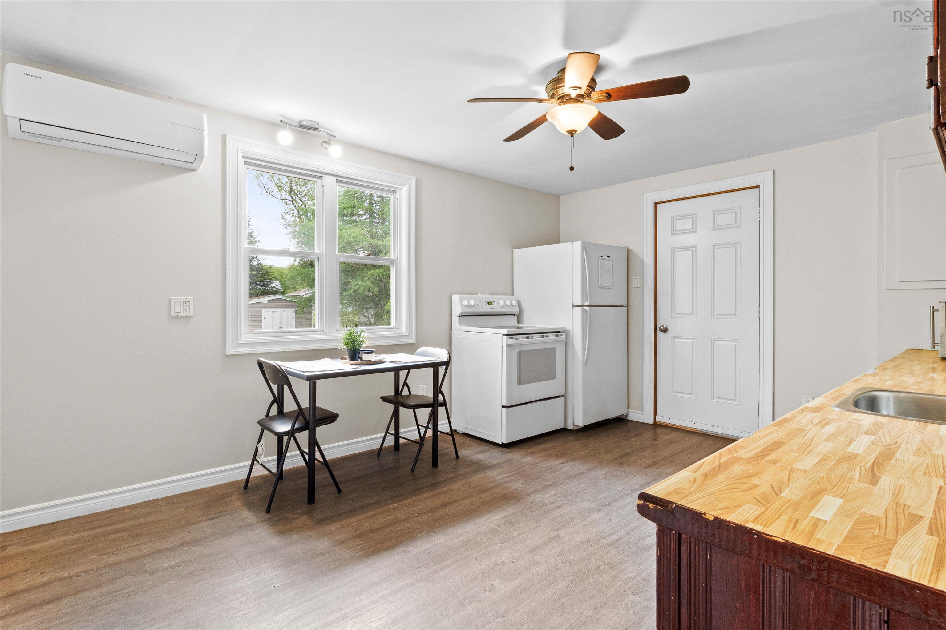 $279,900.00: 5640 Highway 1, Cambridge