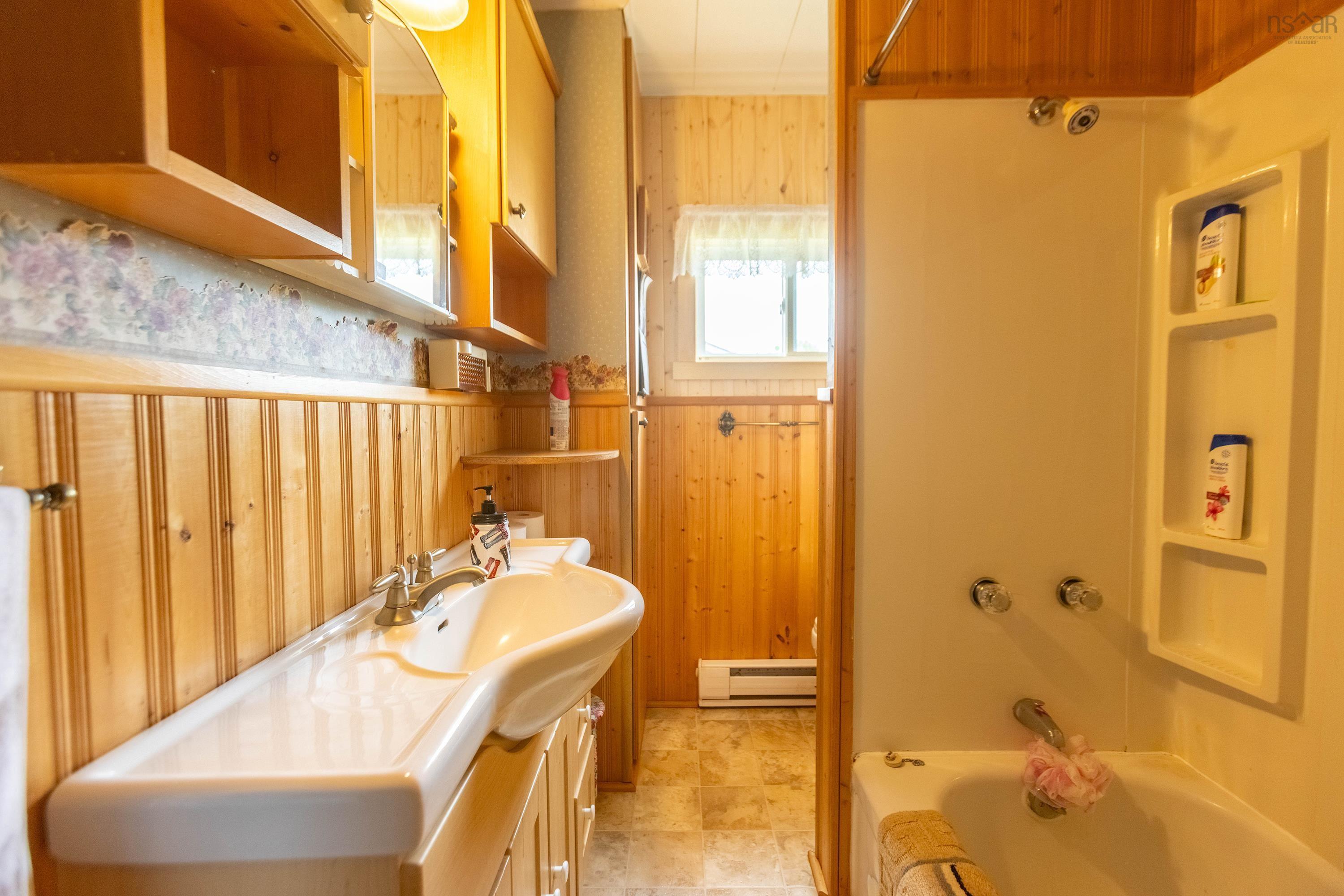 $299,999.00: 4742 Highway 366, Tidnish Cross Roads
