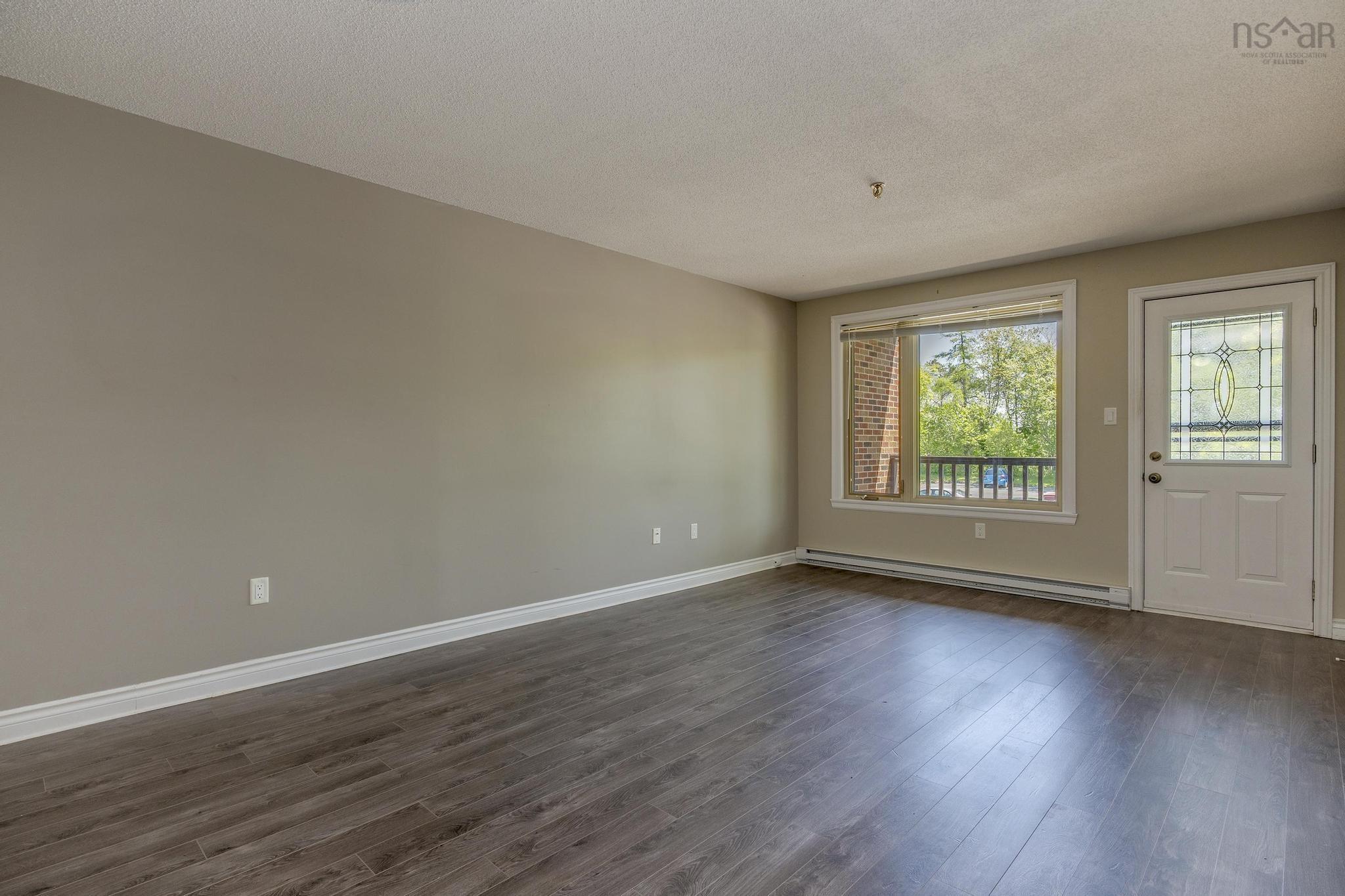 $359,900.00: 205 64 Cumberland Drive, Cole Harbour