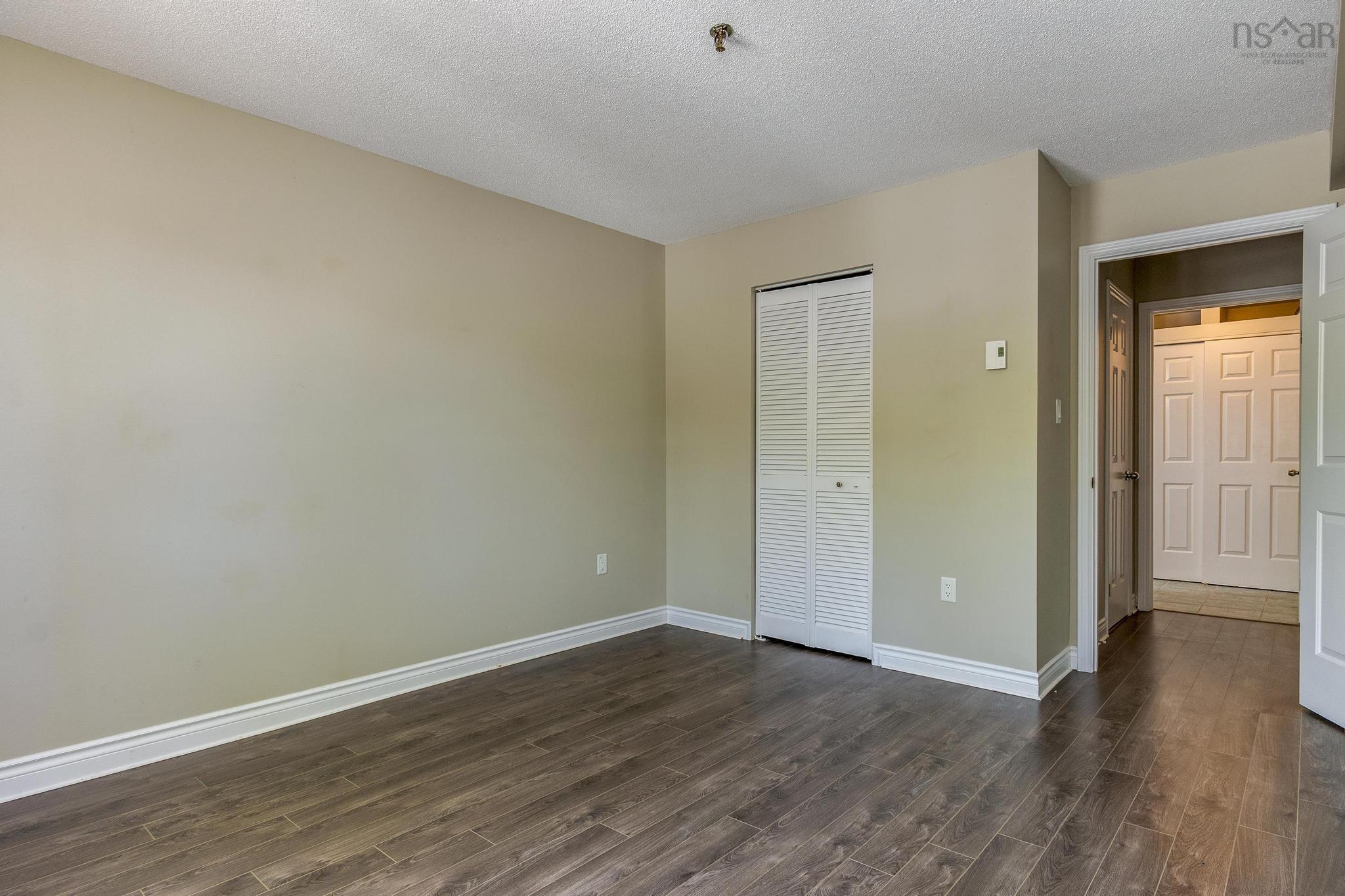 $359,900.00: 205 64 Cumberland Drive, Cole Harbour
