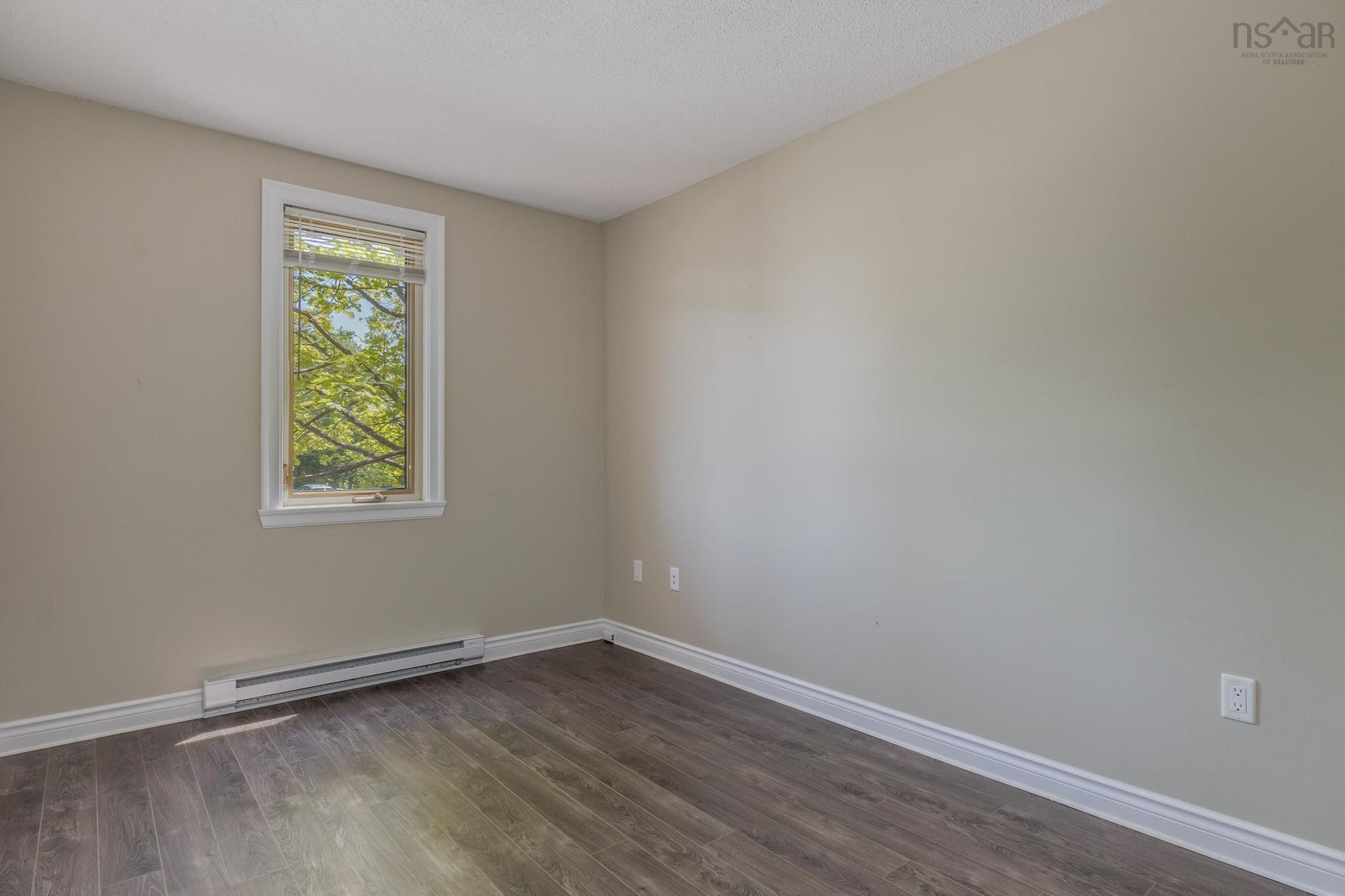 $359,900.00: 205 64 Cumberland Drive, Cole Harbour