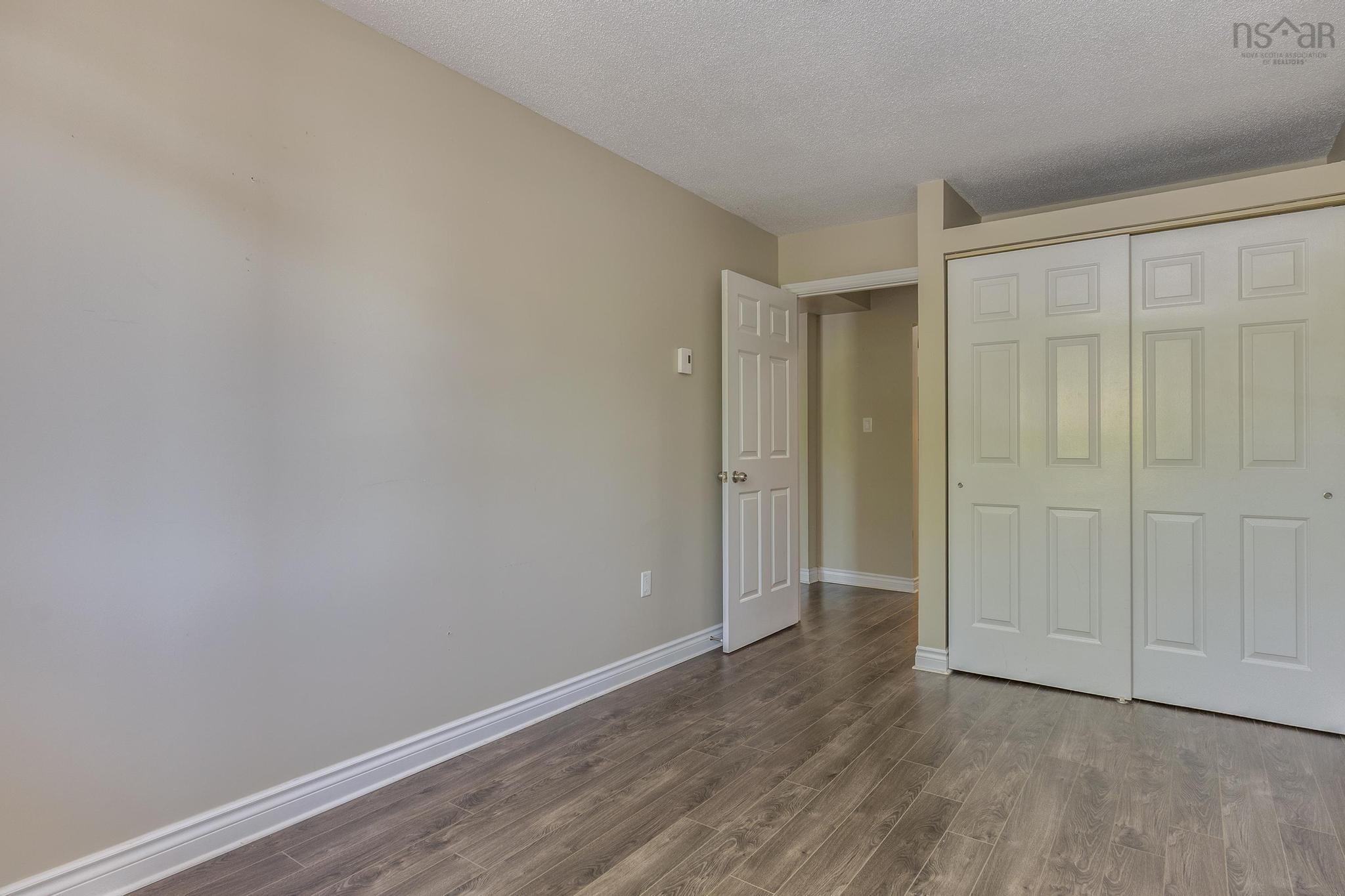 $359,900.00: 205 64 Cumberland Drive, Cole Harbour