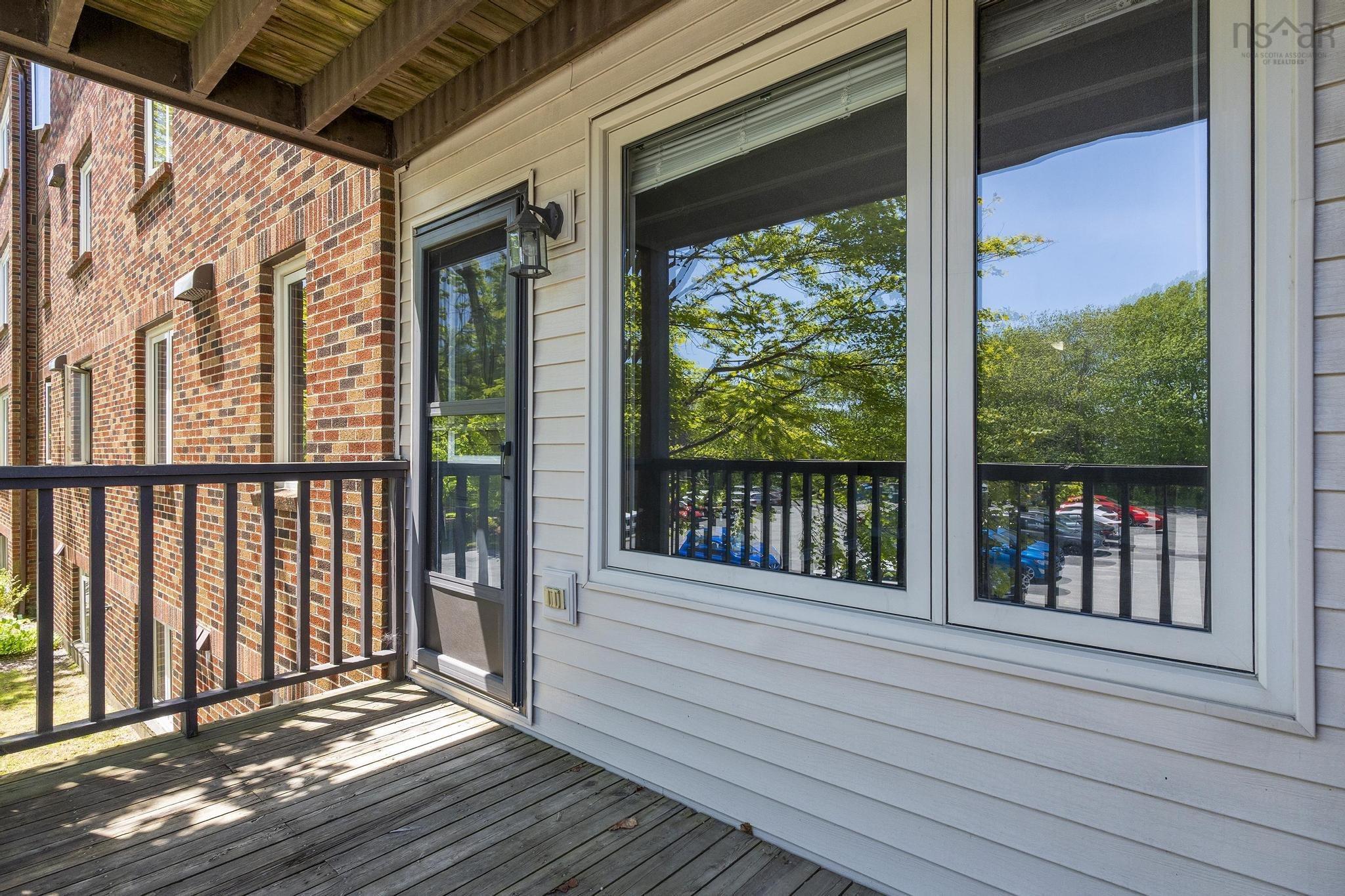 $359,900.00: 205 64 Cumberland Drive, Cole Harbour