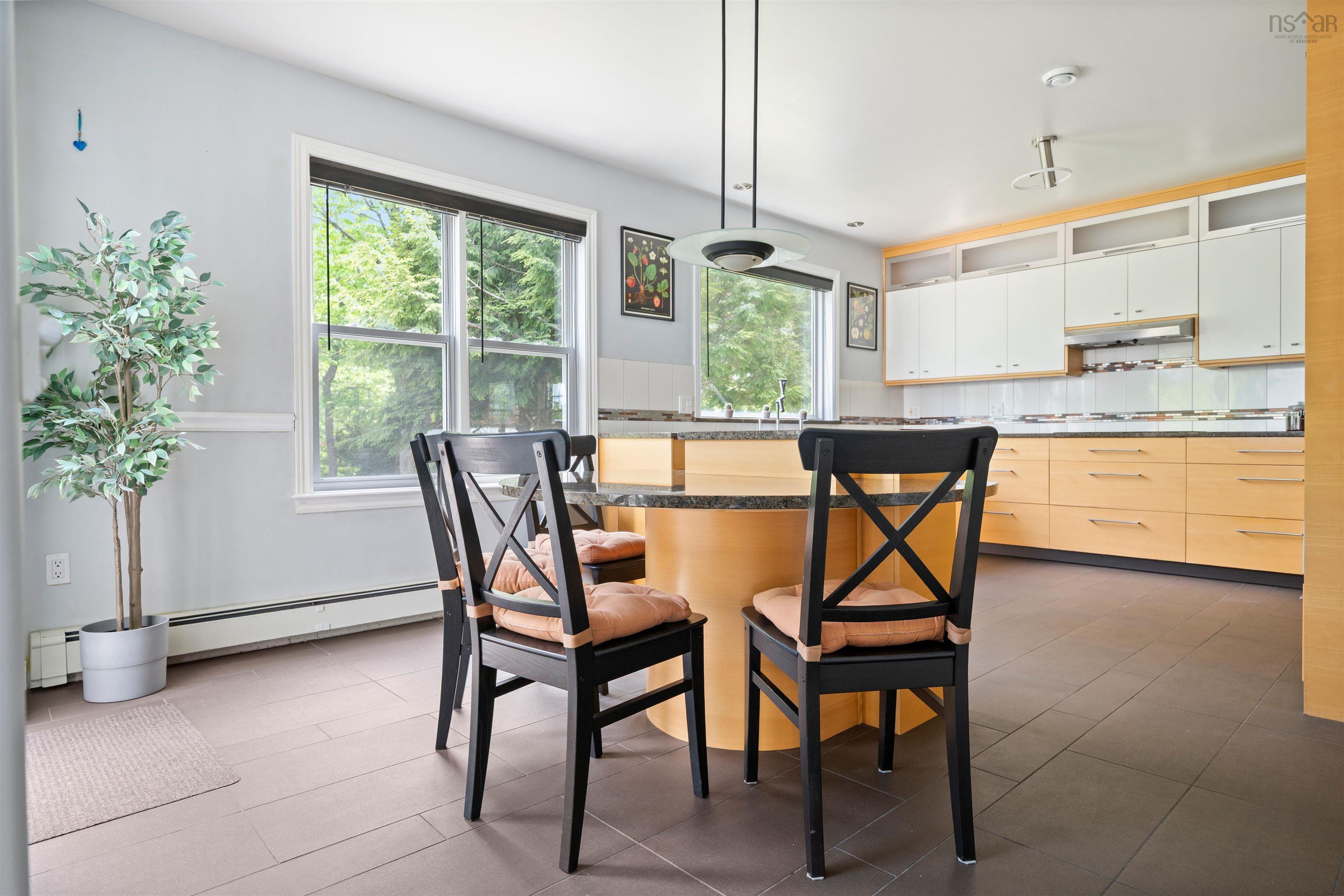$895,000.00: 60 Pioneer Avenue, Halifax