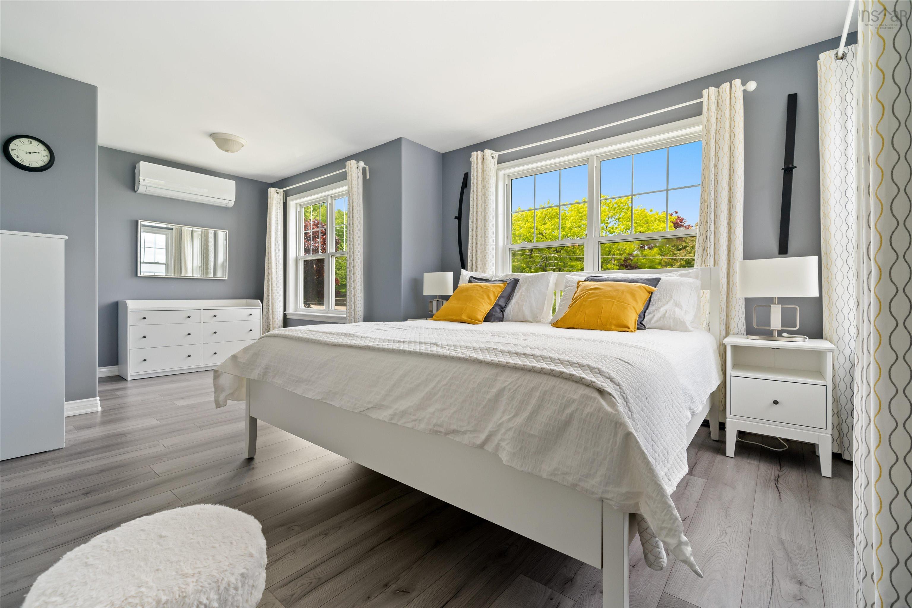 $895,000.00: 60 Pioneer Avenue, Halifax