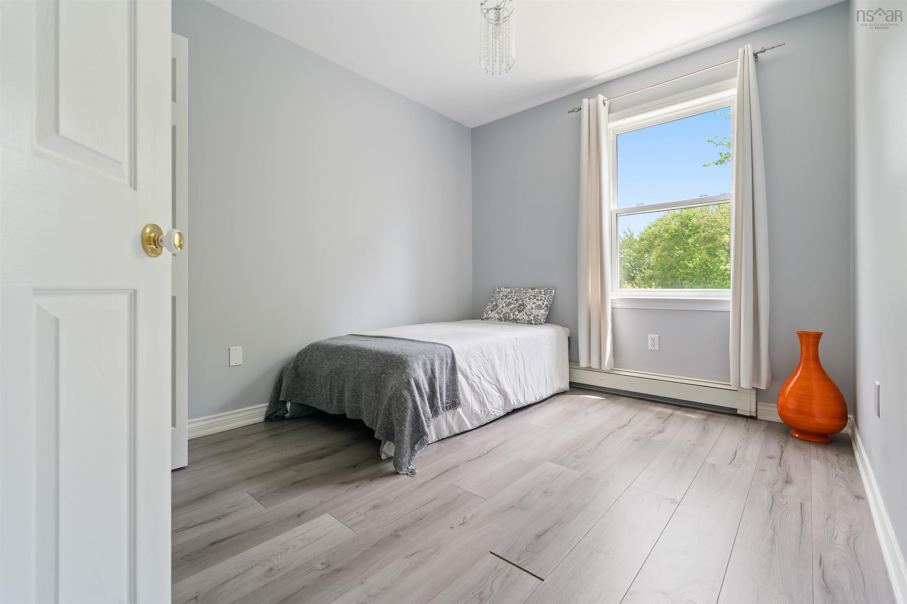 $895,000.00: 60 Pioneer Avenue, Halifax