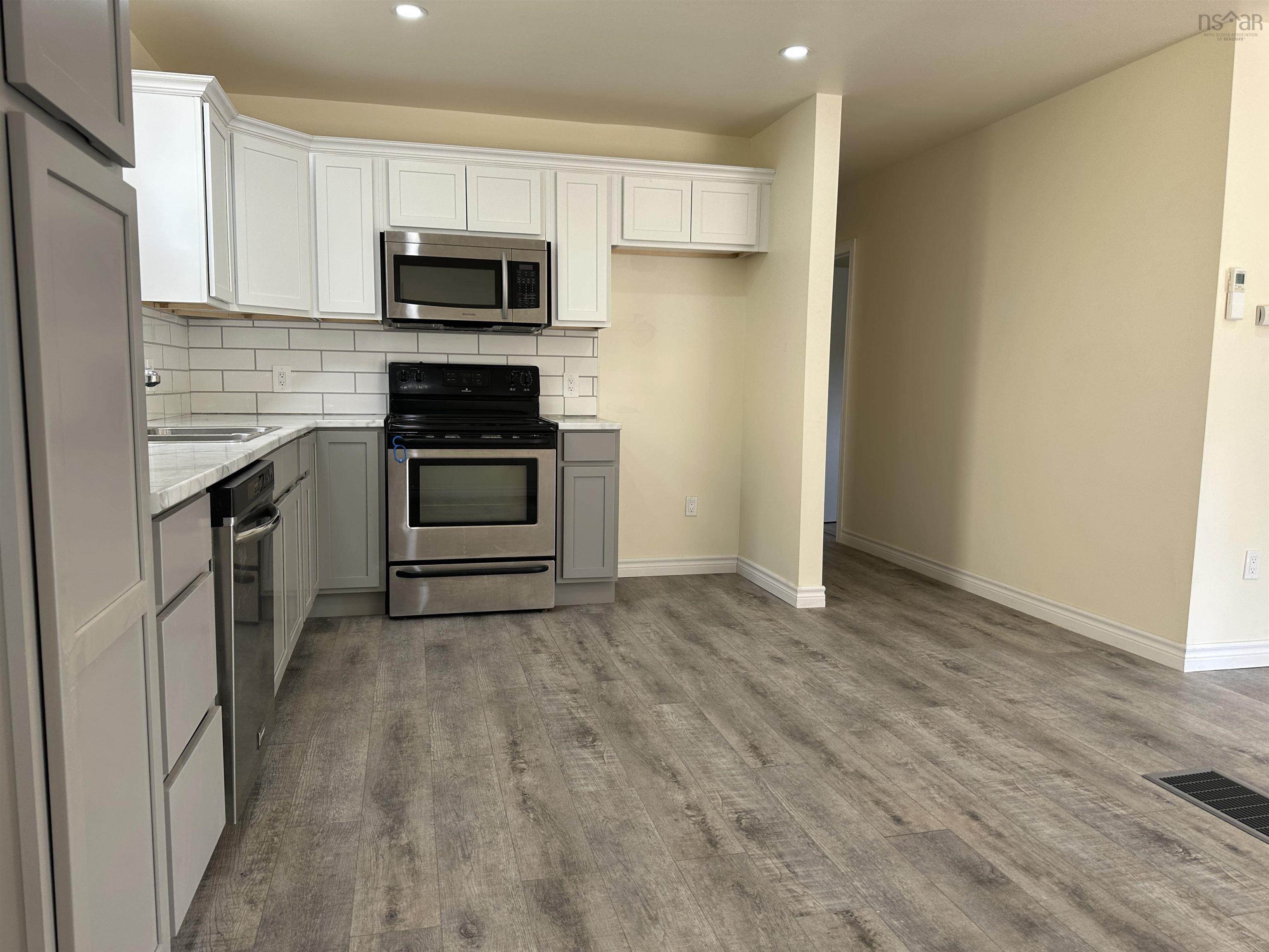 $284,500.00: 570 Nelson Street, New Glasgow