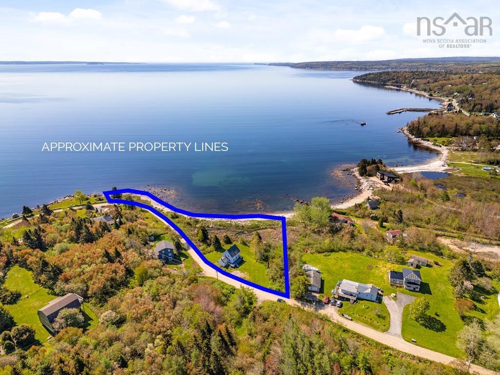 $599,000.00: 56 Lighthouse Road, Fox Point