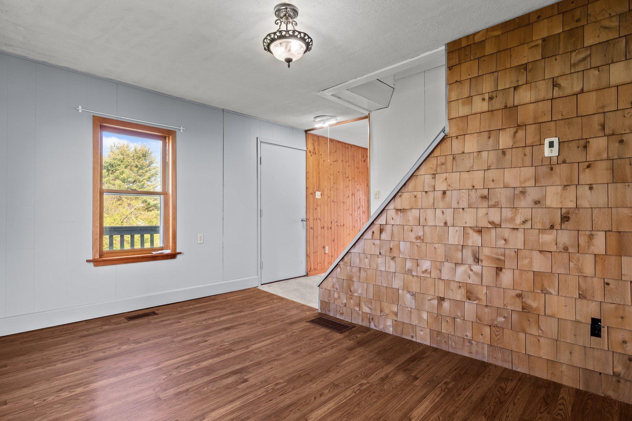 $599,000.00: 56 Lighthouse Road, Fox Point