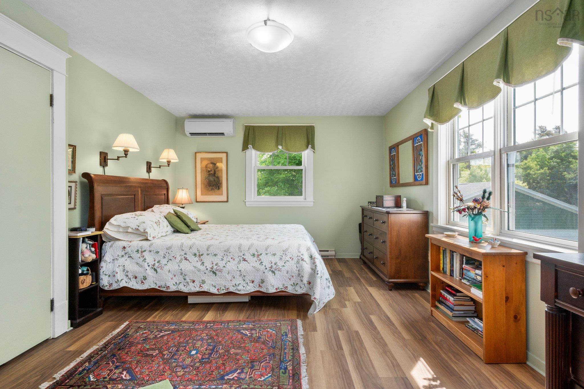 $649,000.00: 183 Cottage Street, Berwick