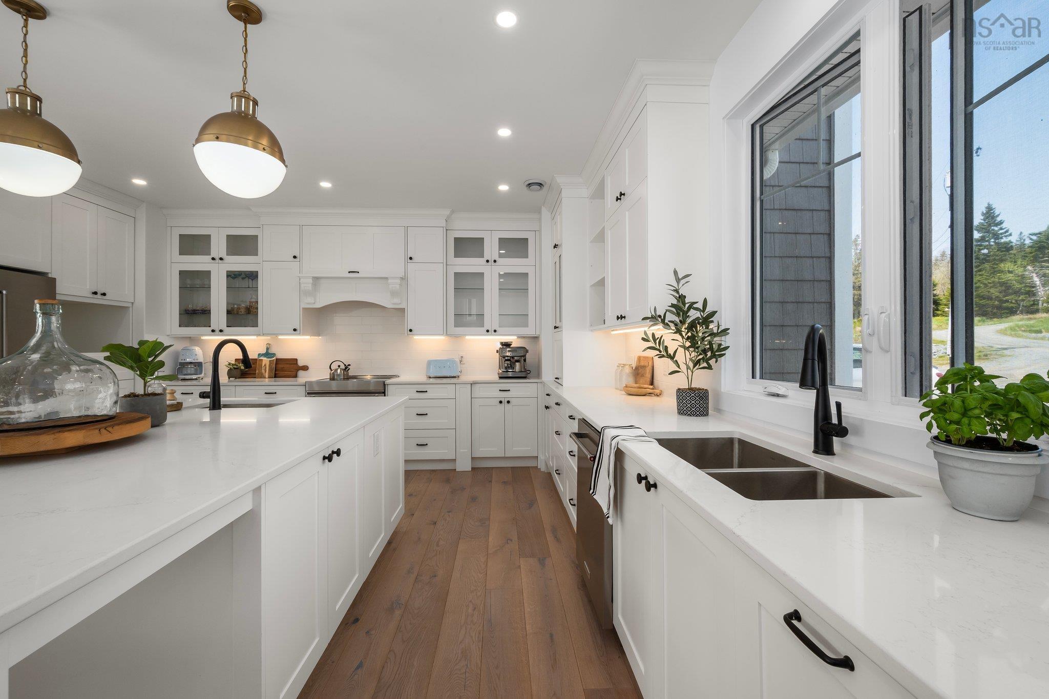 $1,750,000.00: 210 Moss Close, Lawrencetown