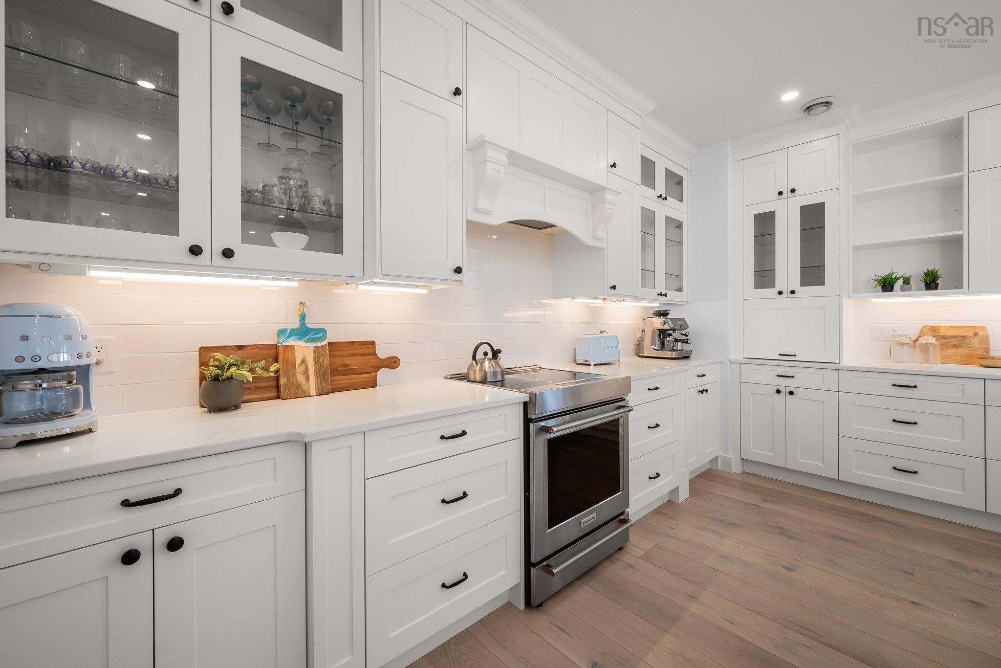 $1,750,000.00: 210 Moss Close, Lawrencetown