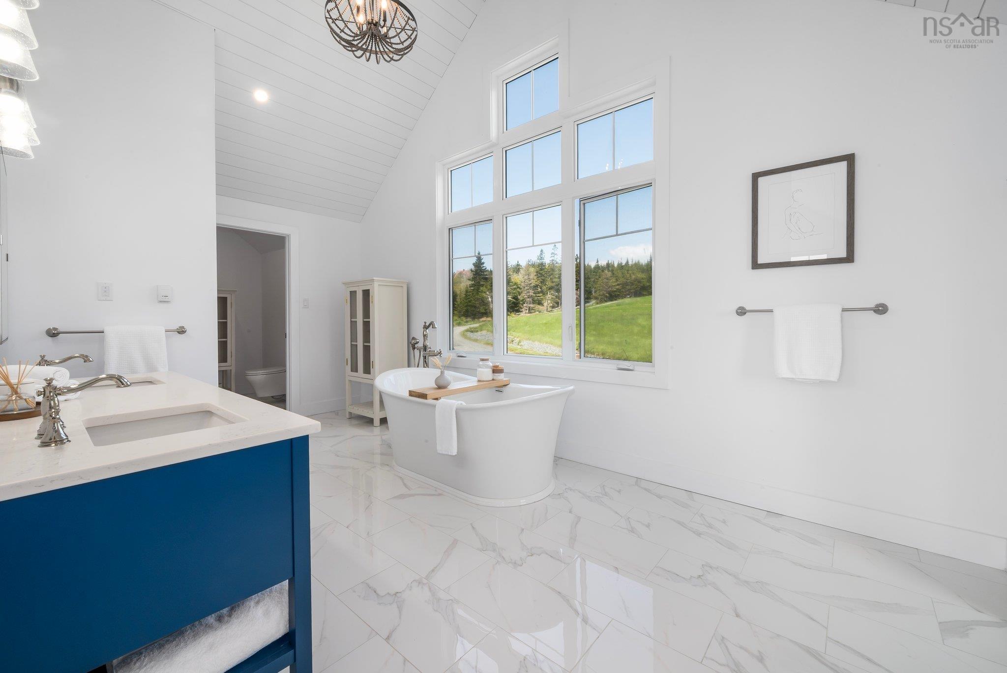 $1,750,000.00: 210 Moss Close, Lawrencetown