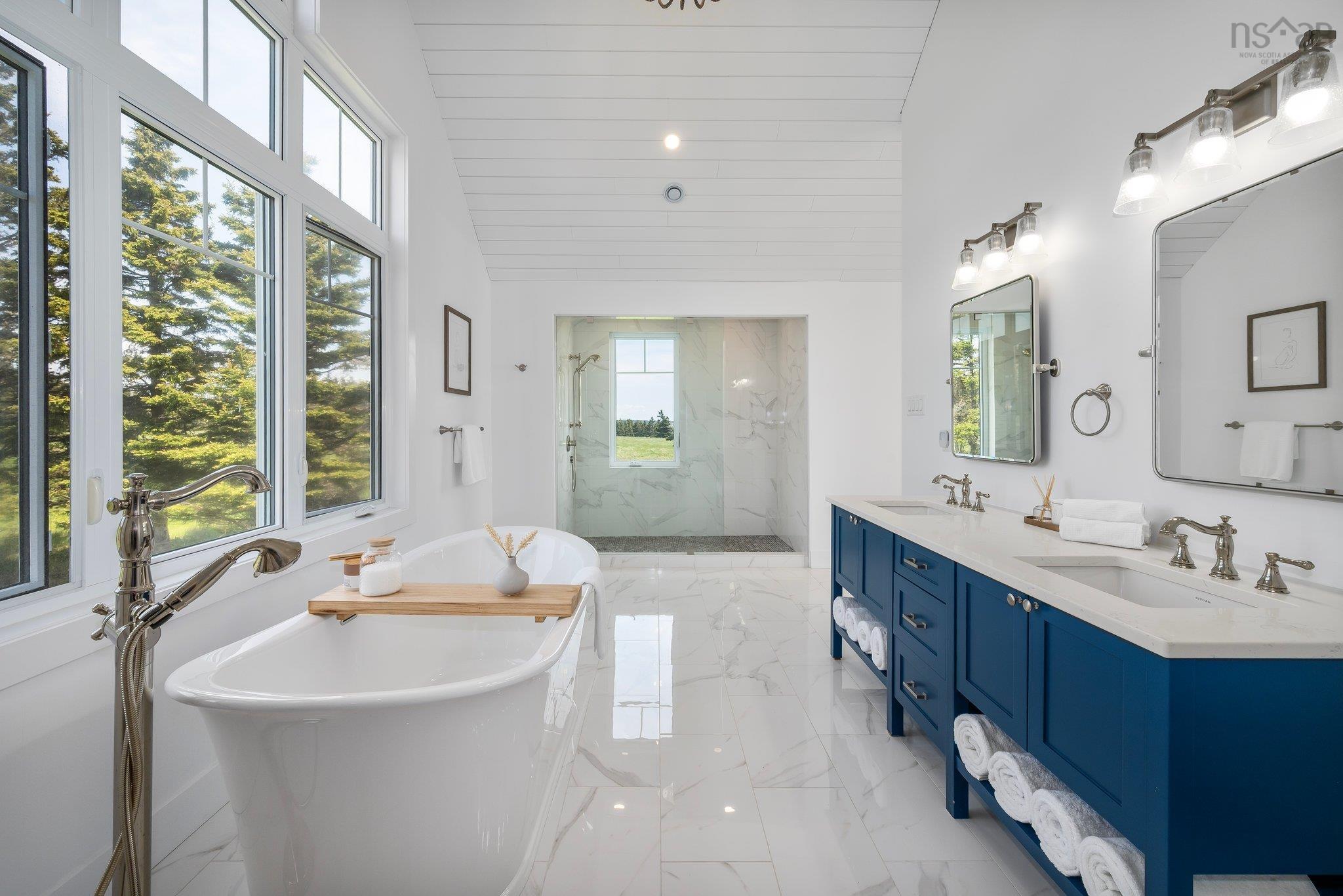 $1,750,000.00: 210 Moss Close, Lawrencetown