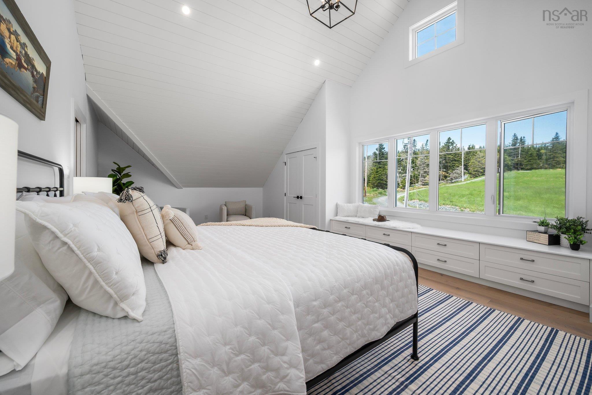 $1,750,000.00: 210 Moss Close, Lawrencetown