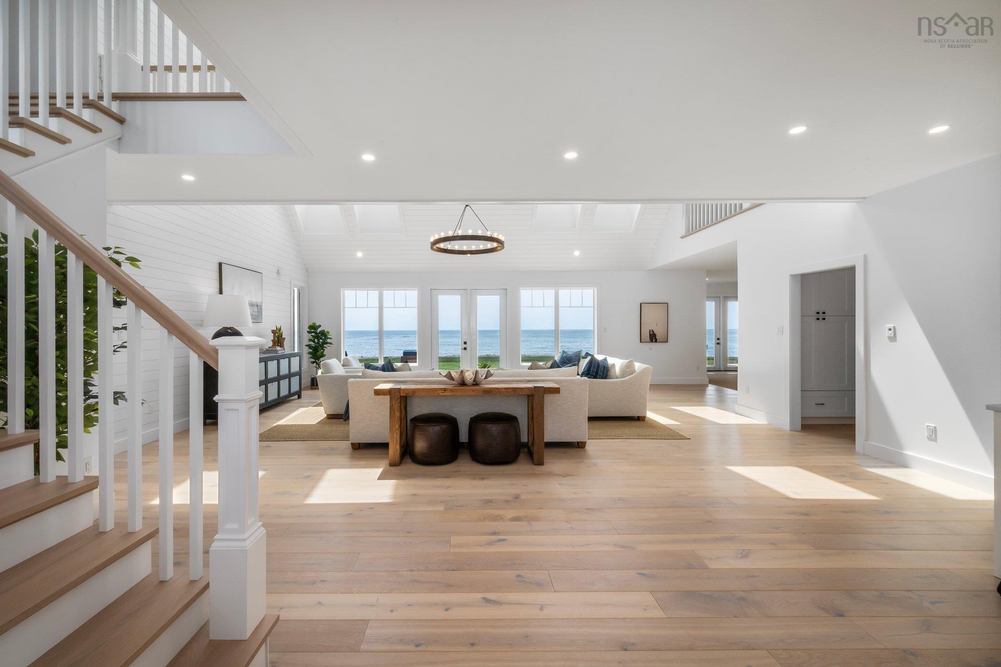$1,750,000.00: 210 Moss Close, Lawrencetown