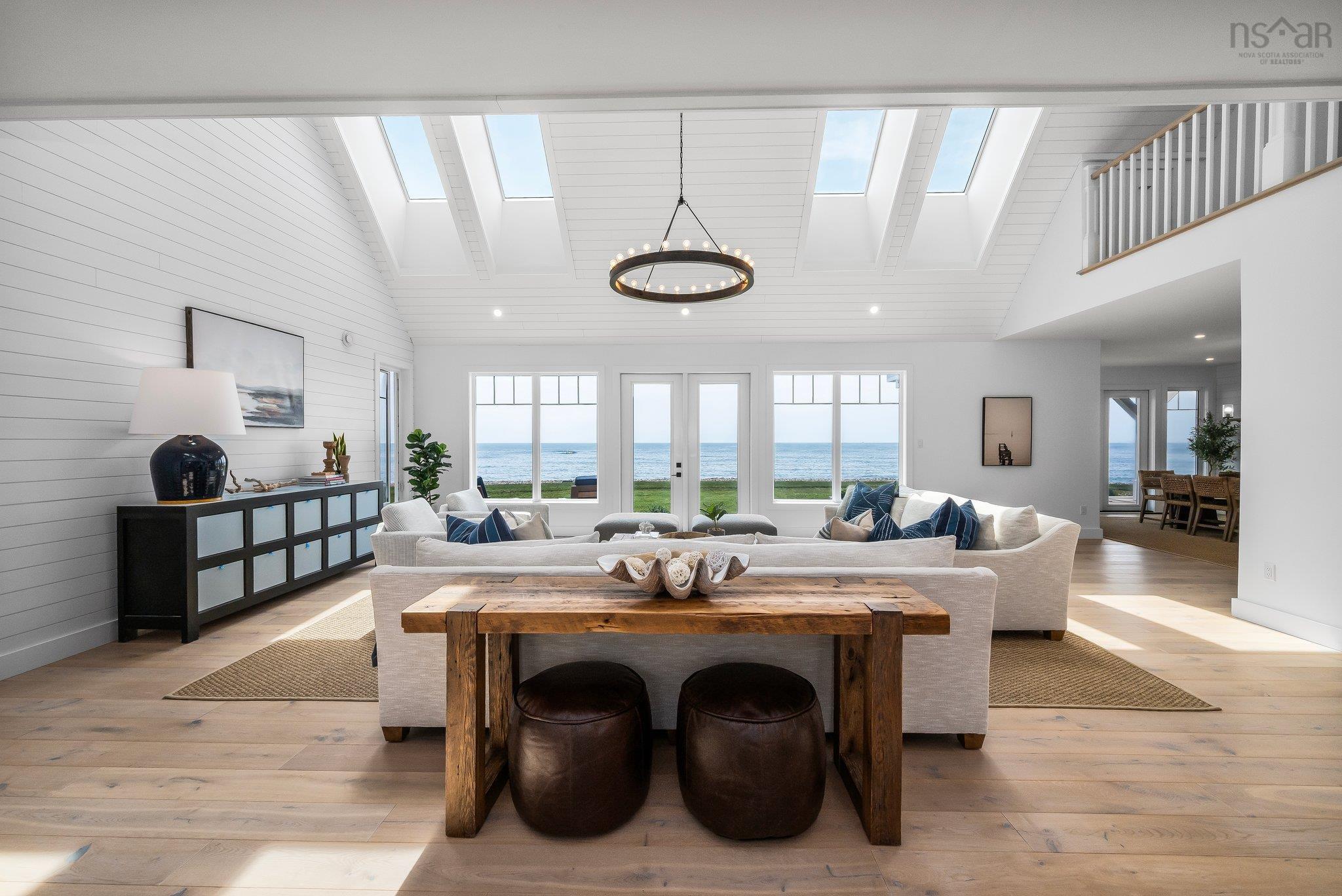 $1,750,000.00: 210 Moss Close, Lawrencetown