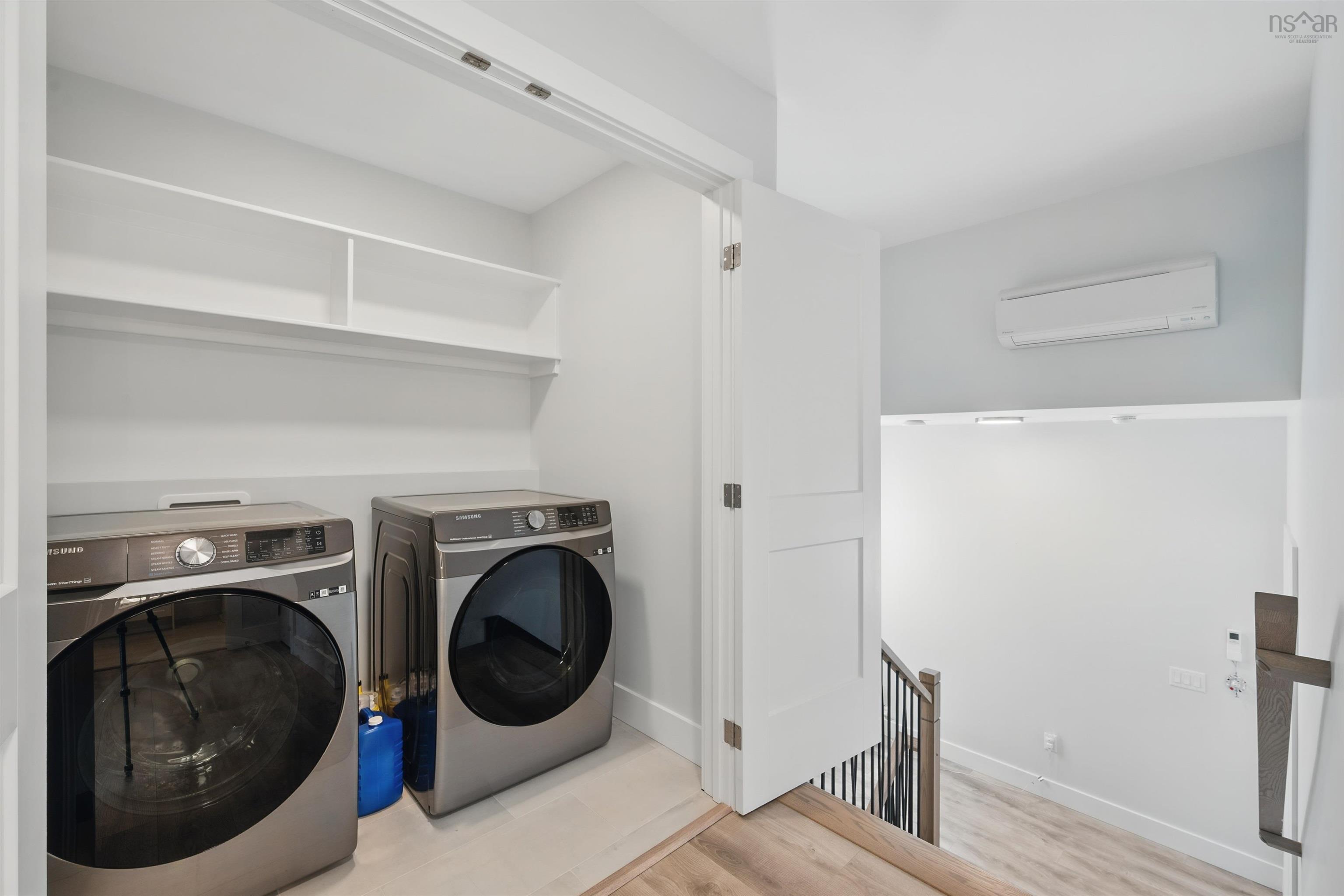 $739,990.00: 19 Trekker Drive, Bedford West