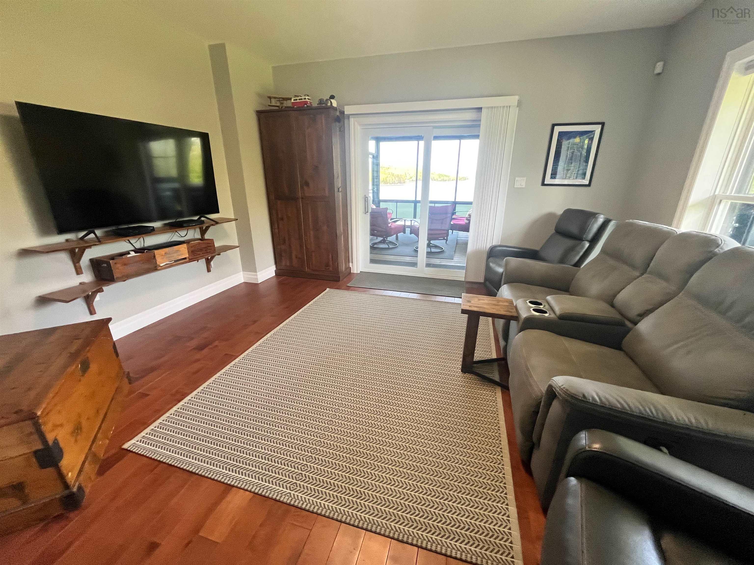 $1,249,900.00: 2248 North Riverside Road, Boylston