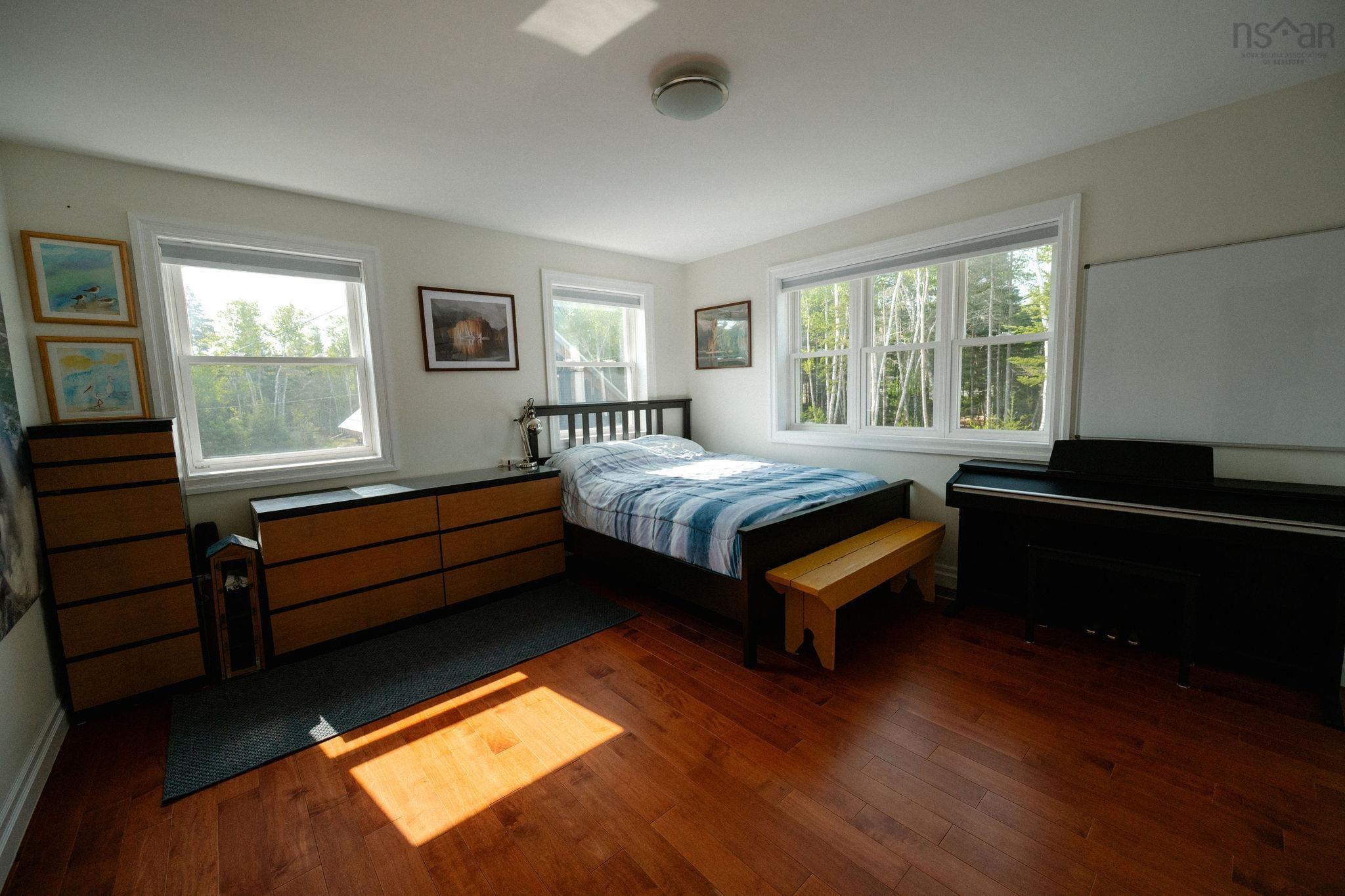 $1,249,900.00: 2248 North Riverside Road, Boylston