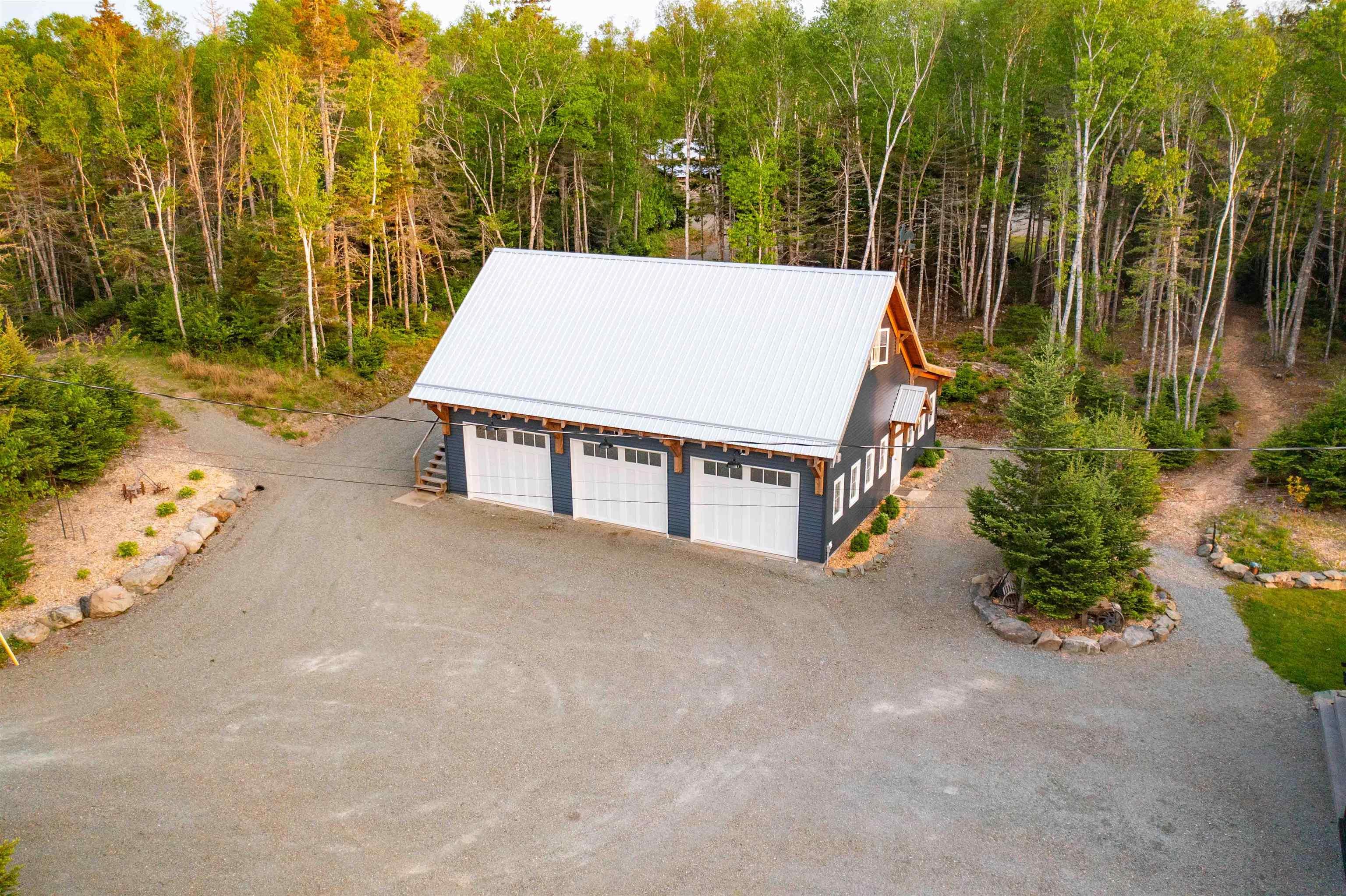 $1,249,900.00: 2248 North Riverside Road, Boylston