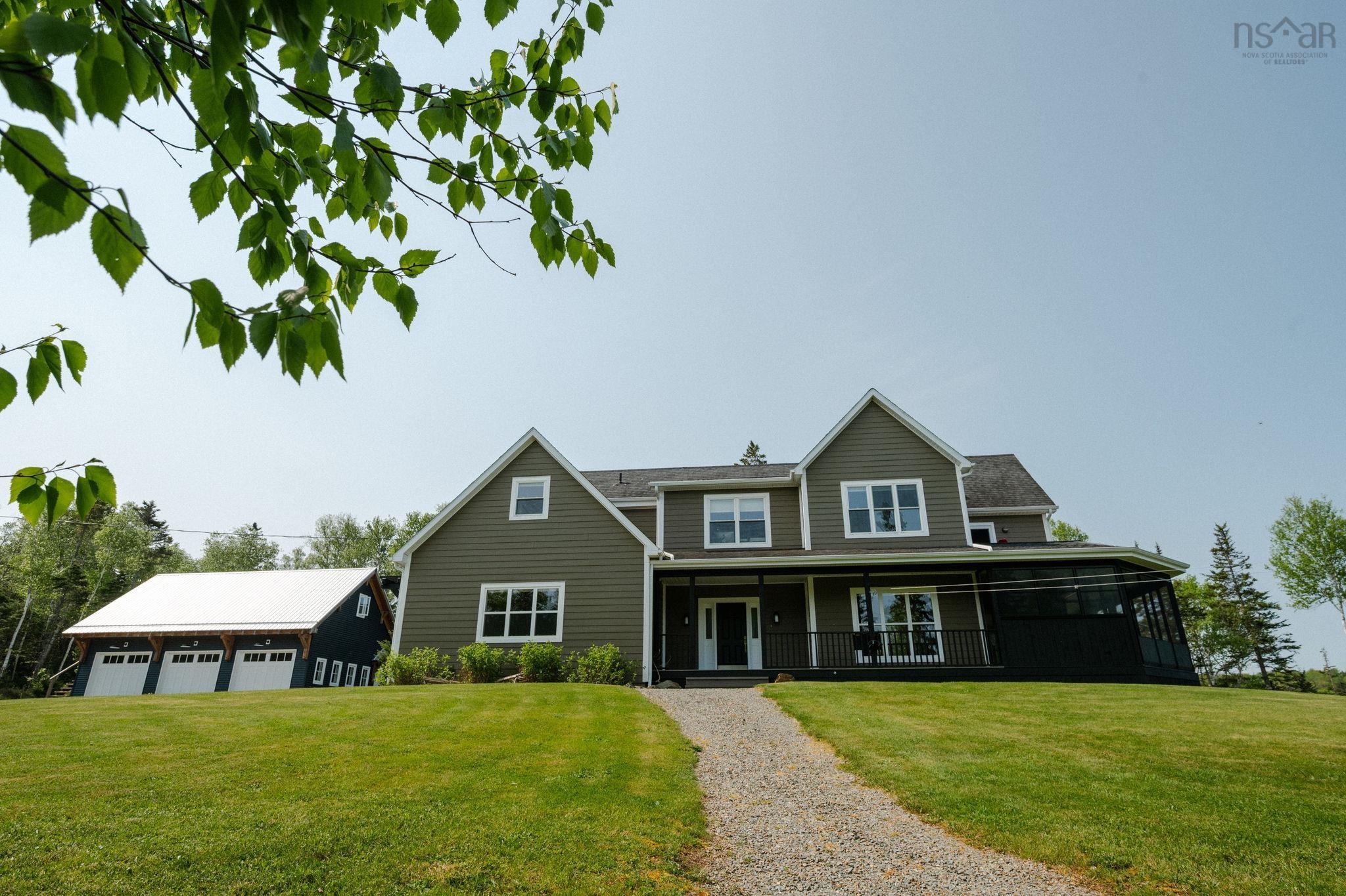$1,249,900.00: 2248 North Riverside Road, Boylston