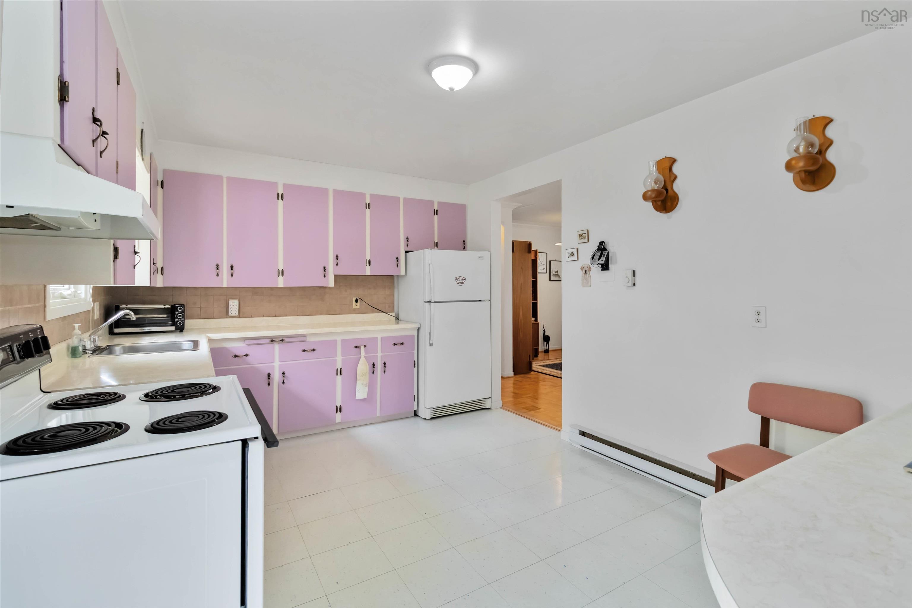 $359,900.00: 22 Marie Avenue, Bridgewater