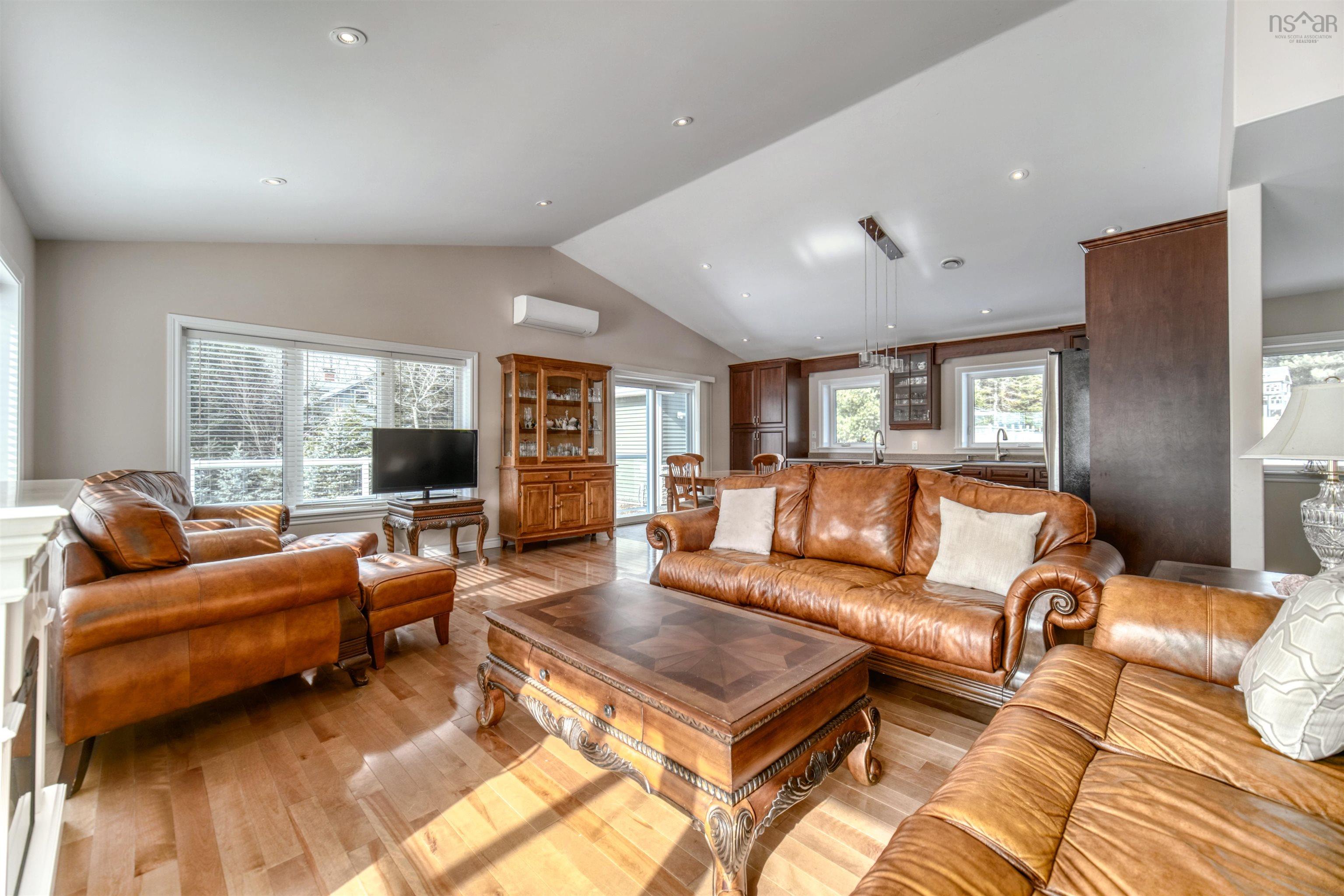 $759,900.00: 223 Red Tail Drive, Newburne