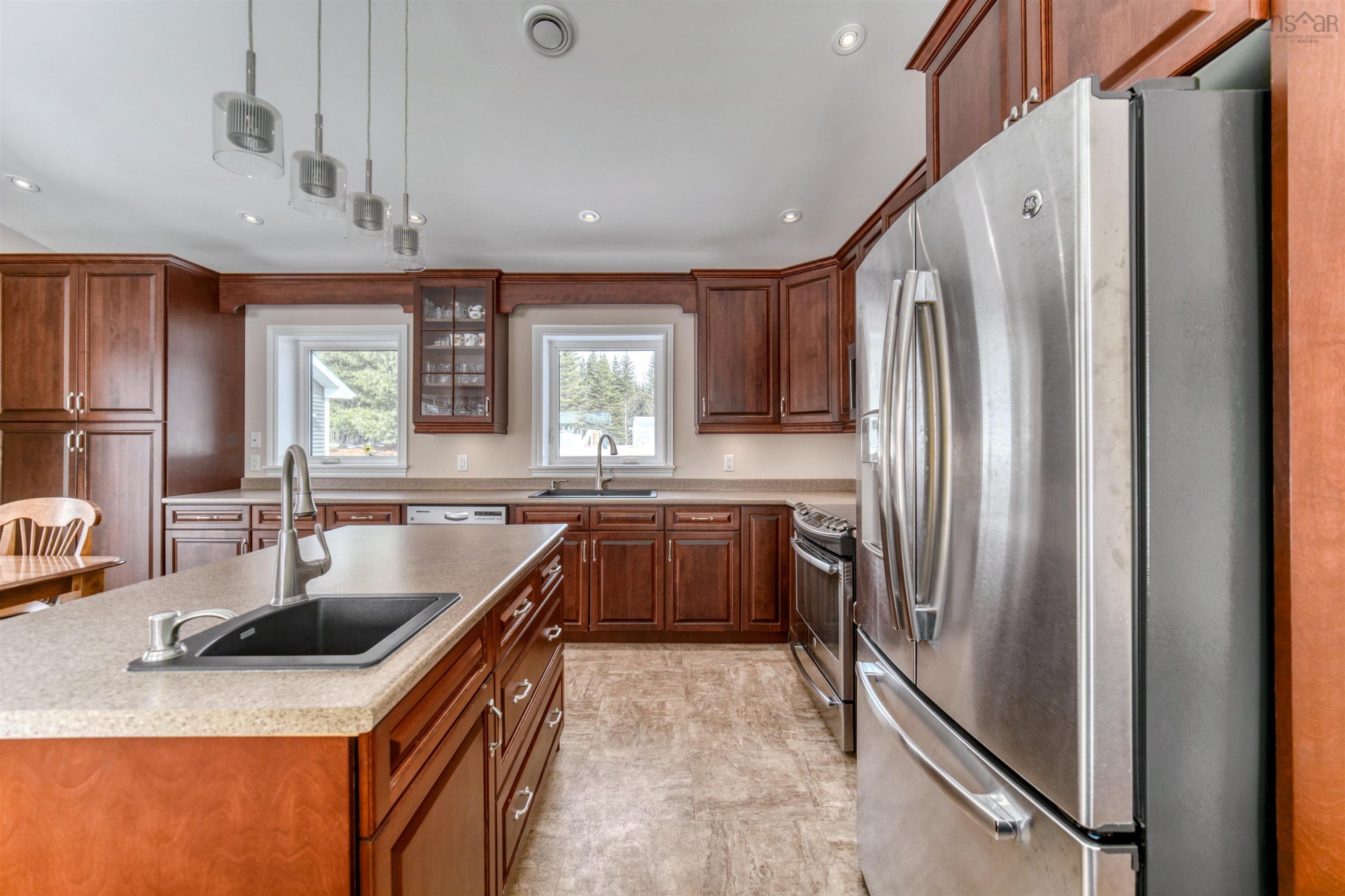 $759,900.00: 223 Red Tail Drive, Newburne