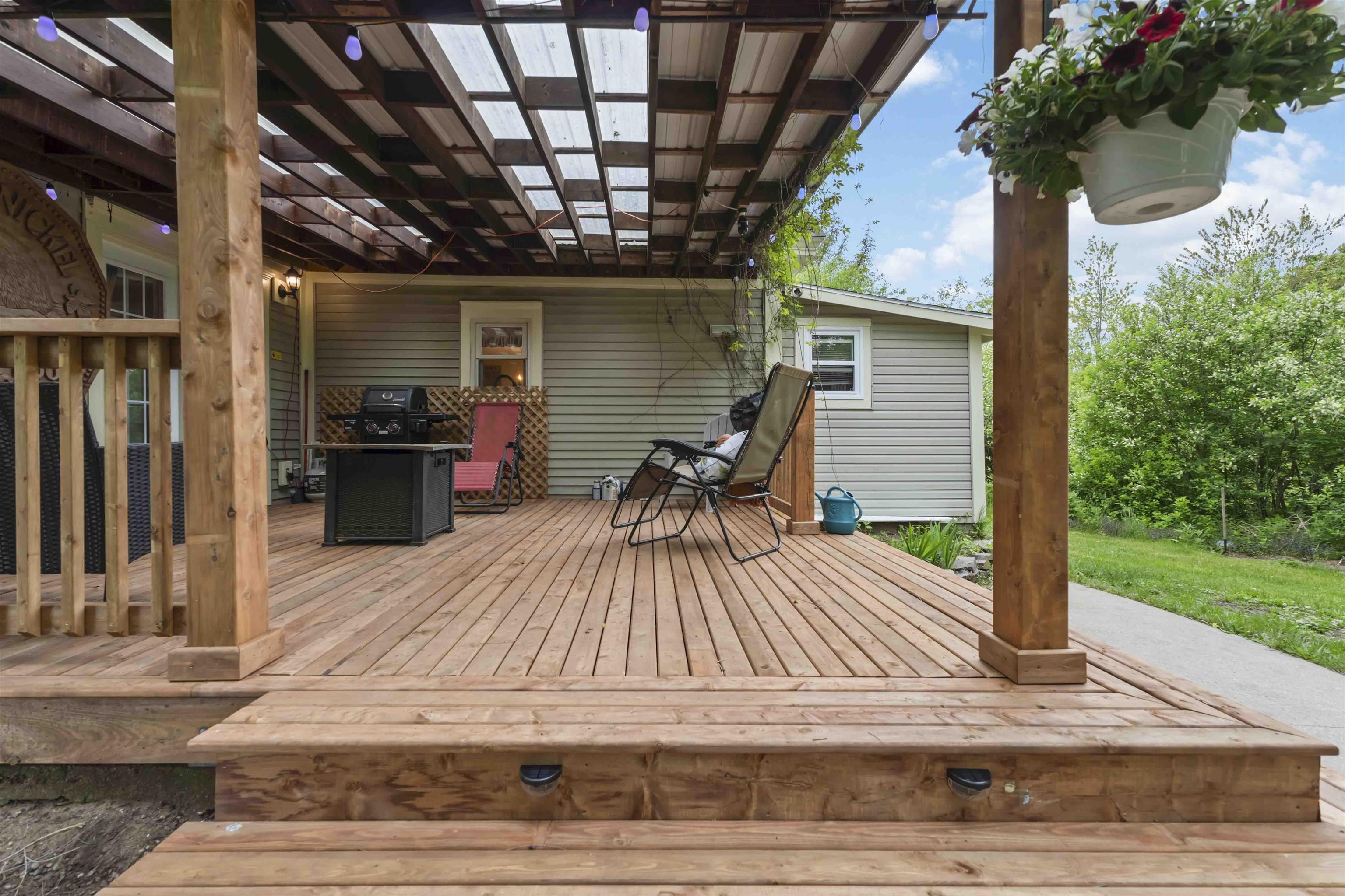 $439,900.00: 2203 Highway 1, Auburn