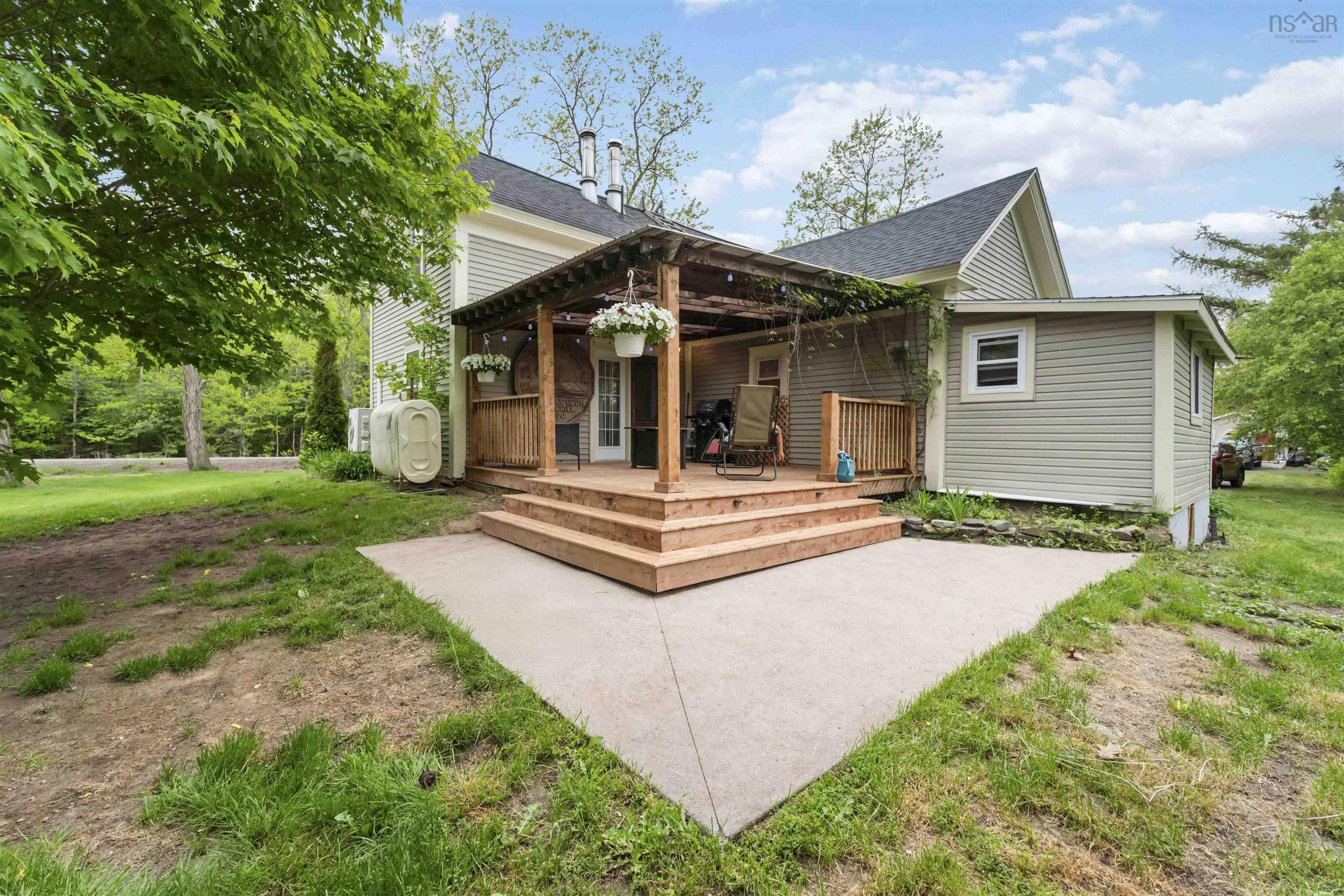 $439,900.00: 2203 Highway 1, Auburn