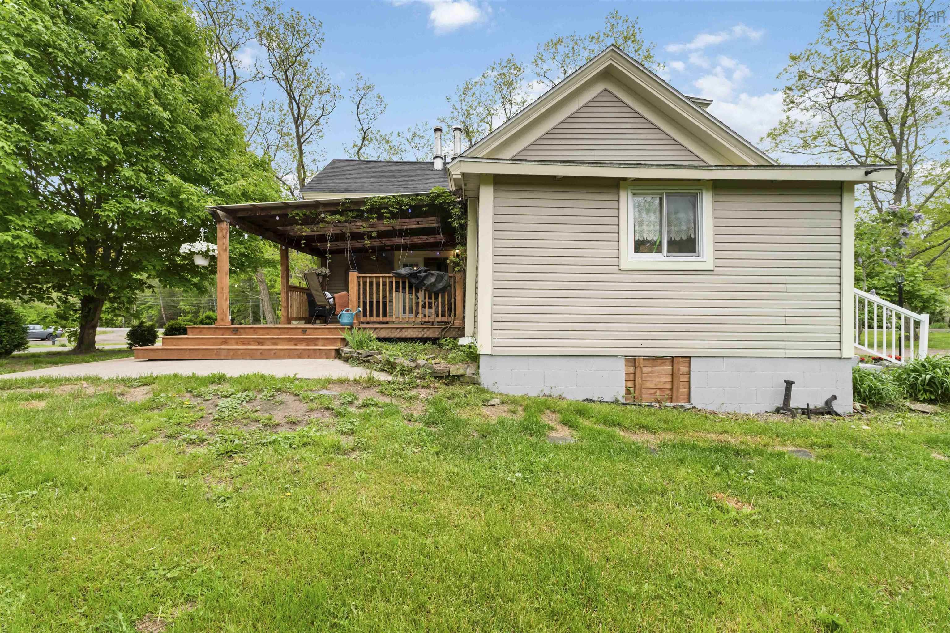 $439,900.00: 2203 Highway 1, Auburn