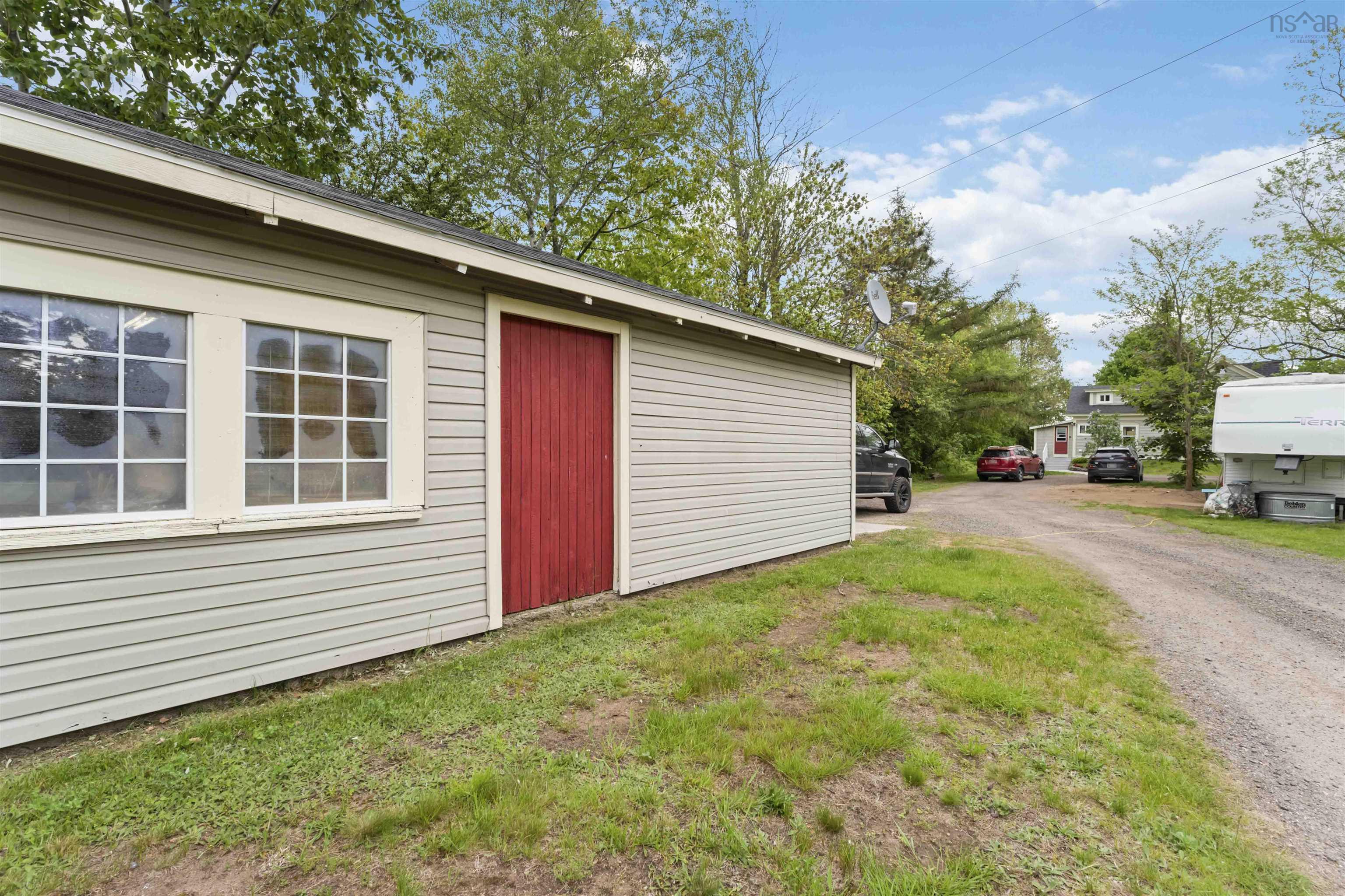 $439,900.00: 2203 Highway 1, Auburn