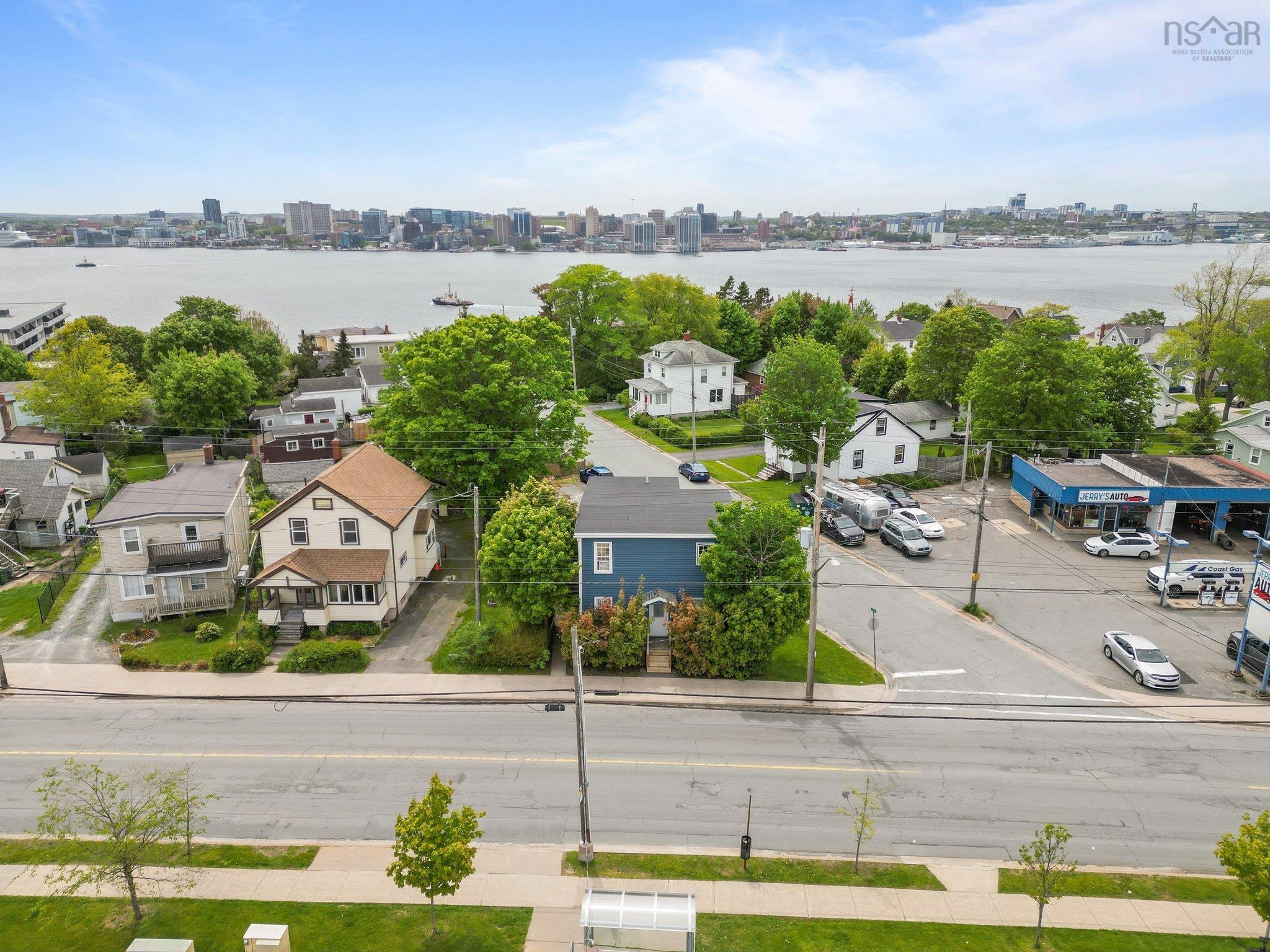 $675,000.00: 204 Pleasant Street, Dartmouth