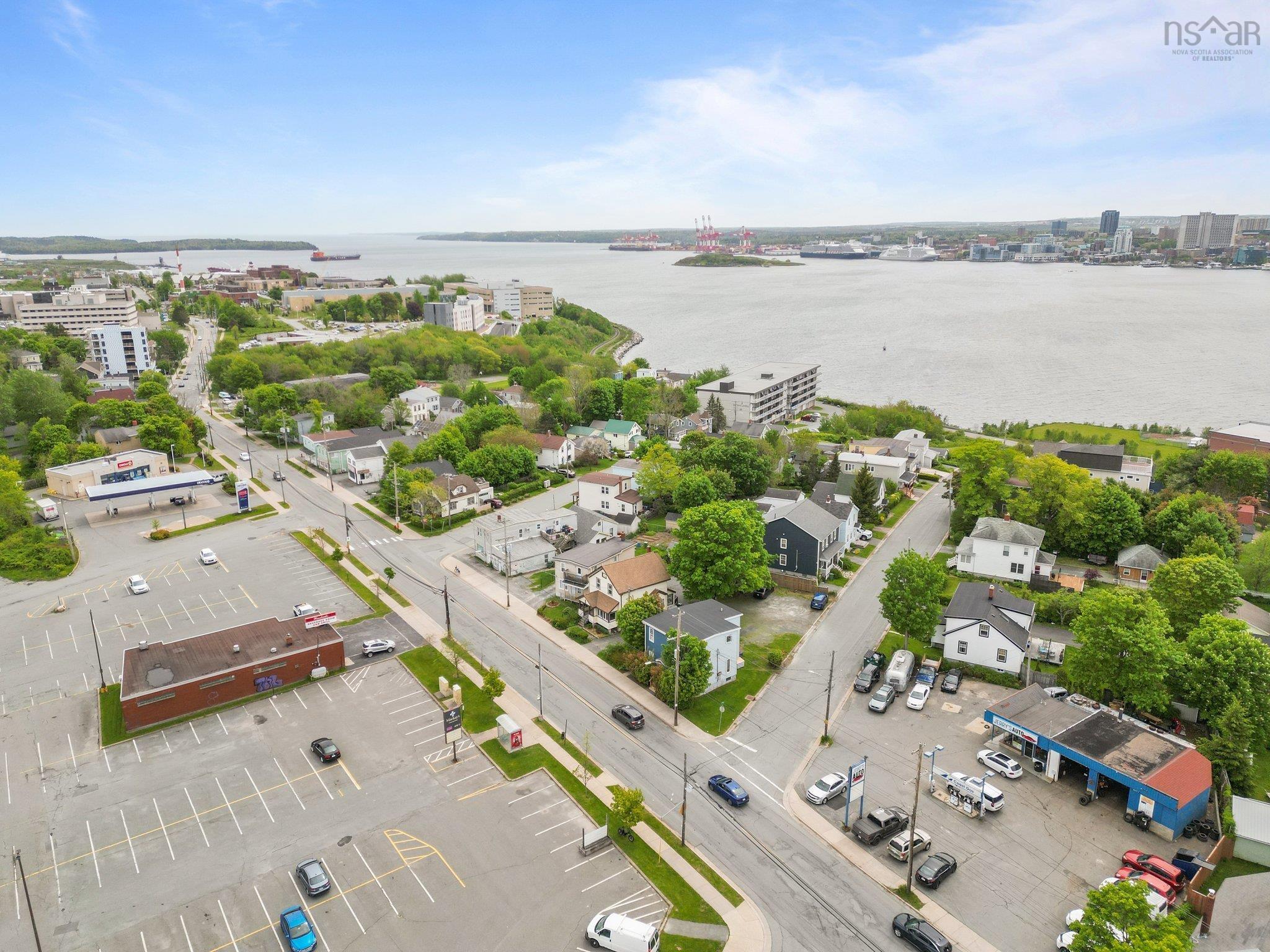 $675,000.00: 204 Pleasant Street, Dartmouth