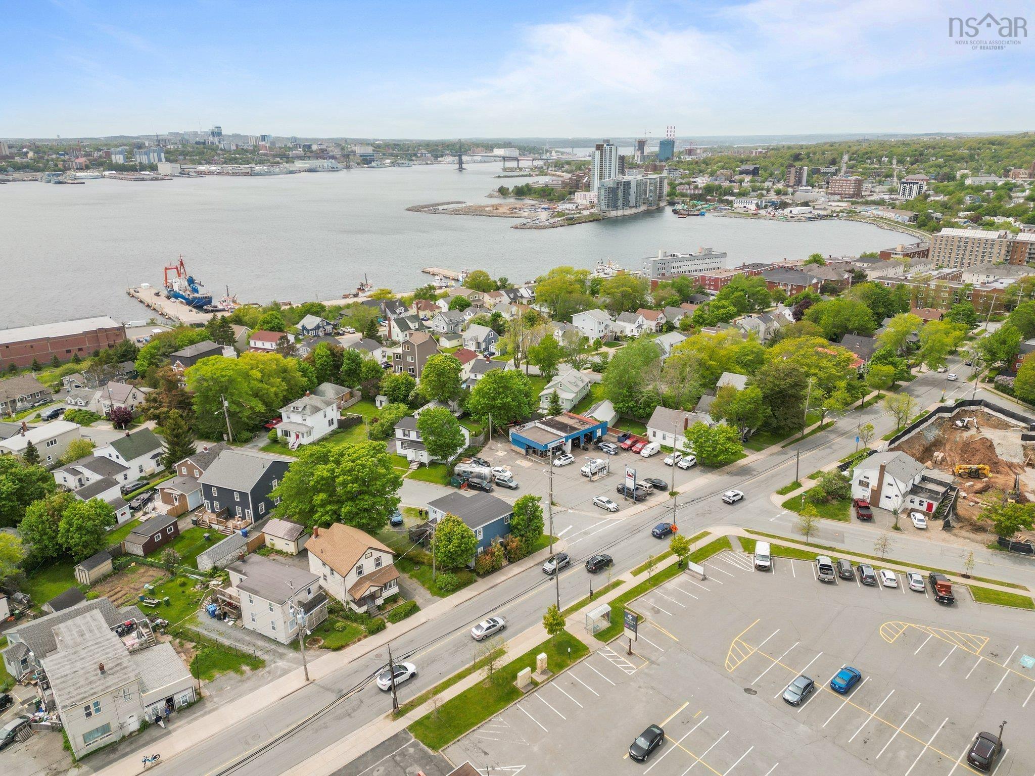 $675,000.00: 204 Pleasant Street, Dartmouth