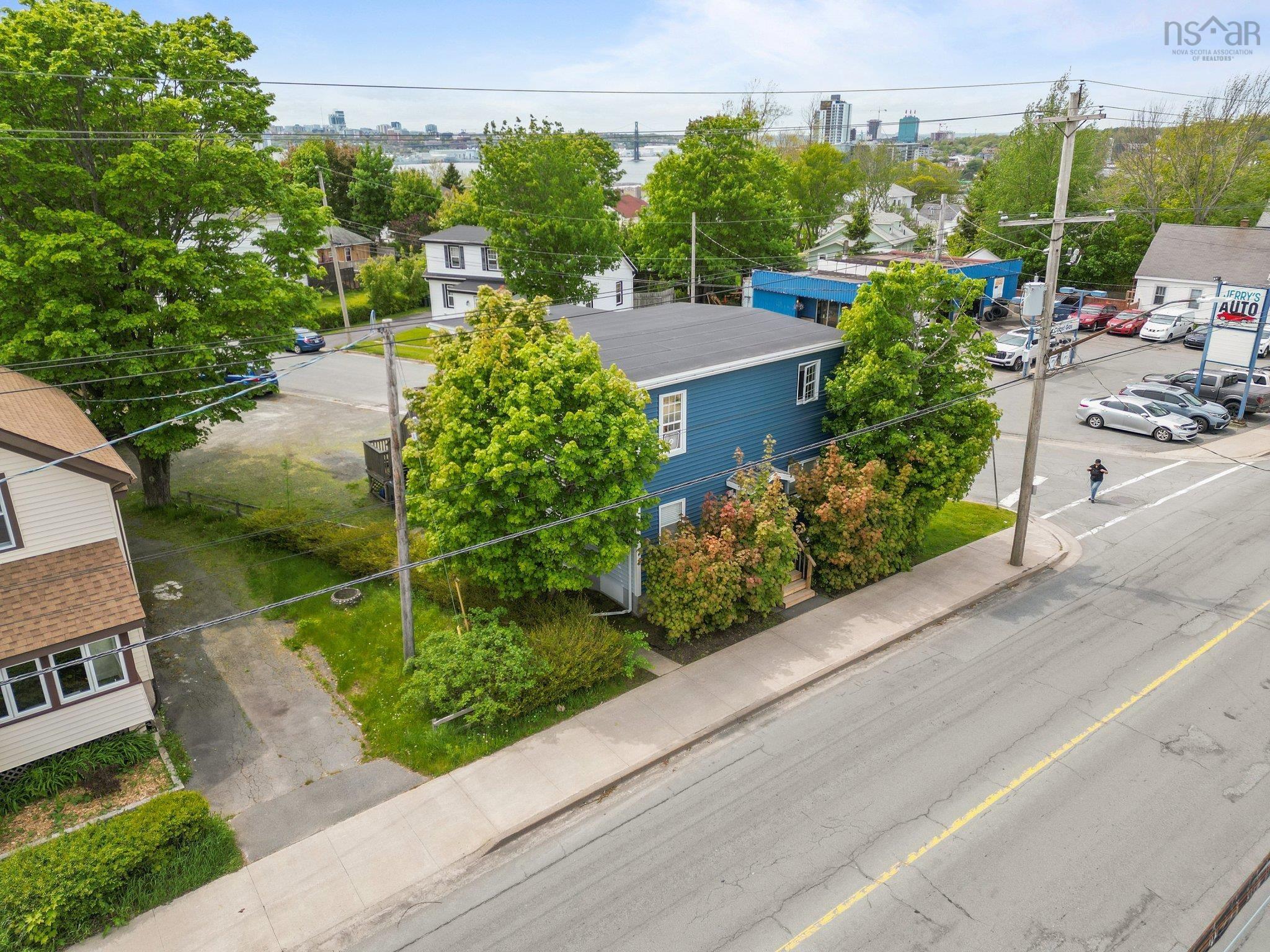 $675,000.00: 204 Pleasant Street, Dartmouth
