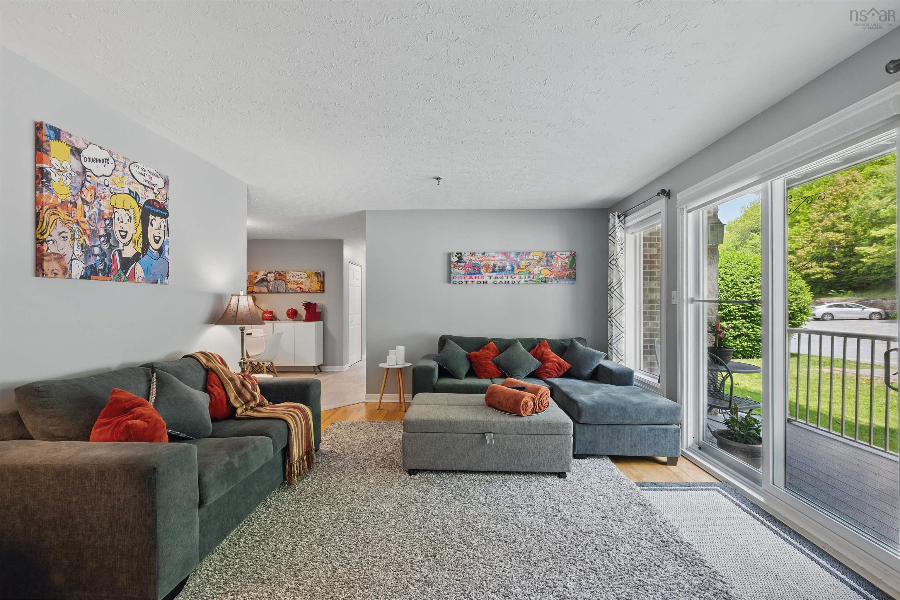 $349,900.00: 7 70 Collins Grove, Dartmouth