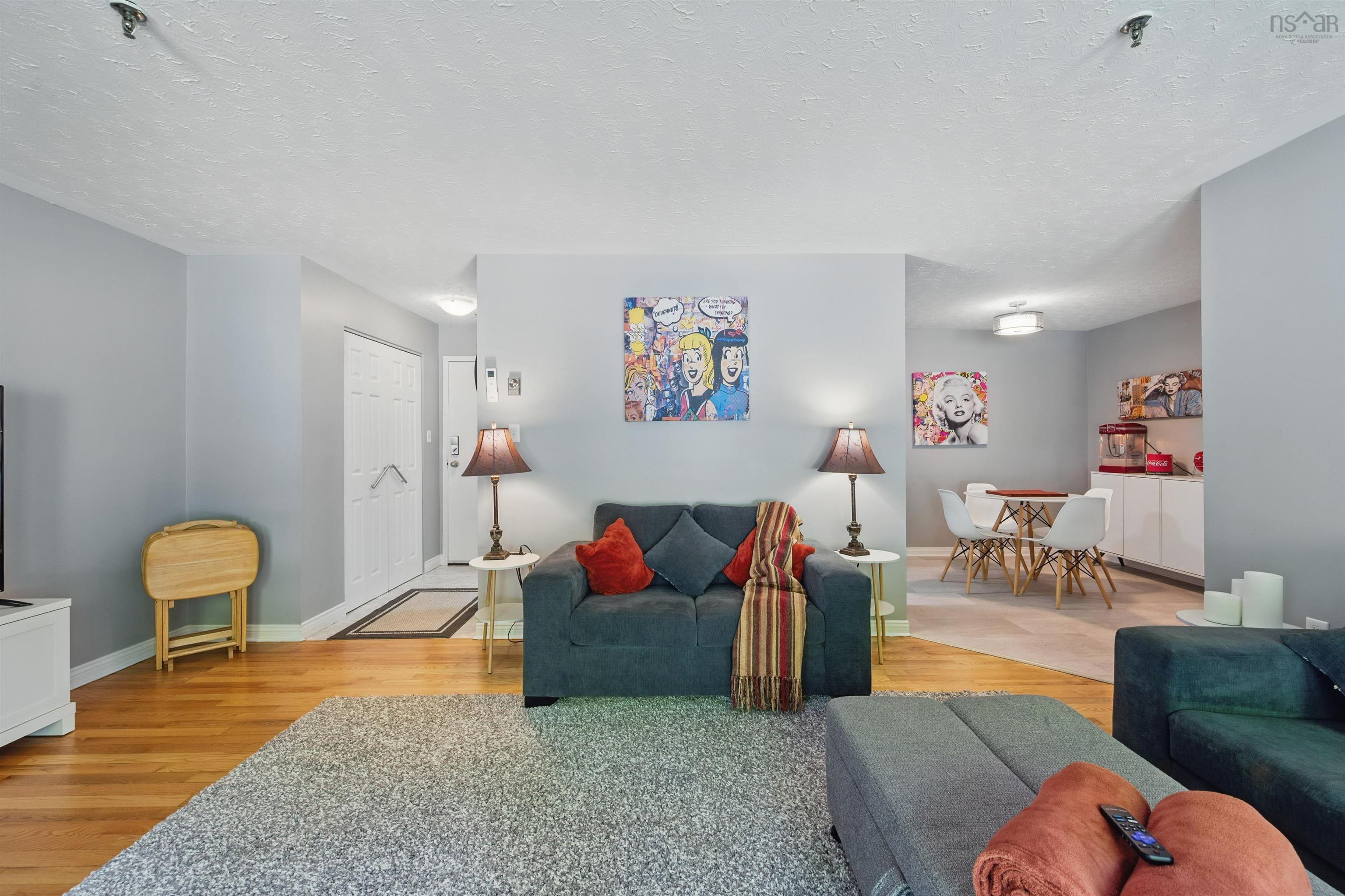 $349,900.00: 7 70 Collins Grove, Dartmouth