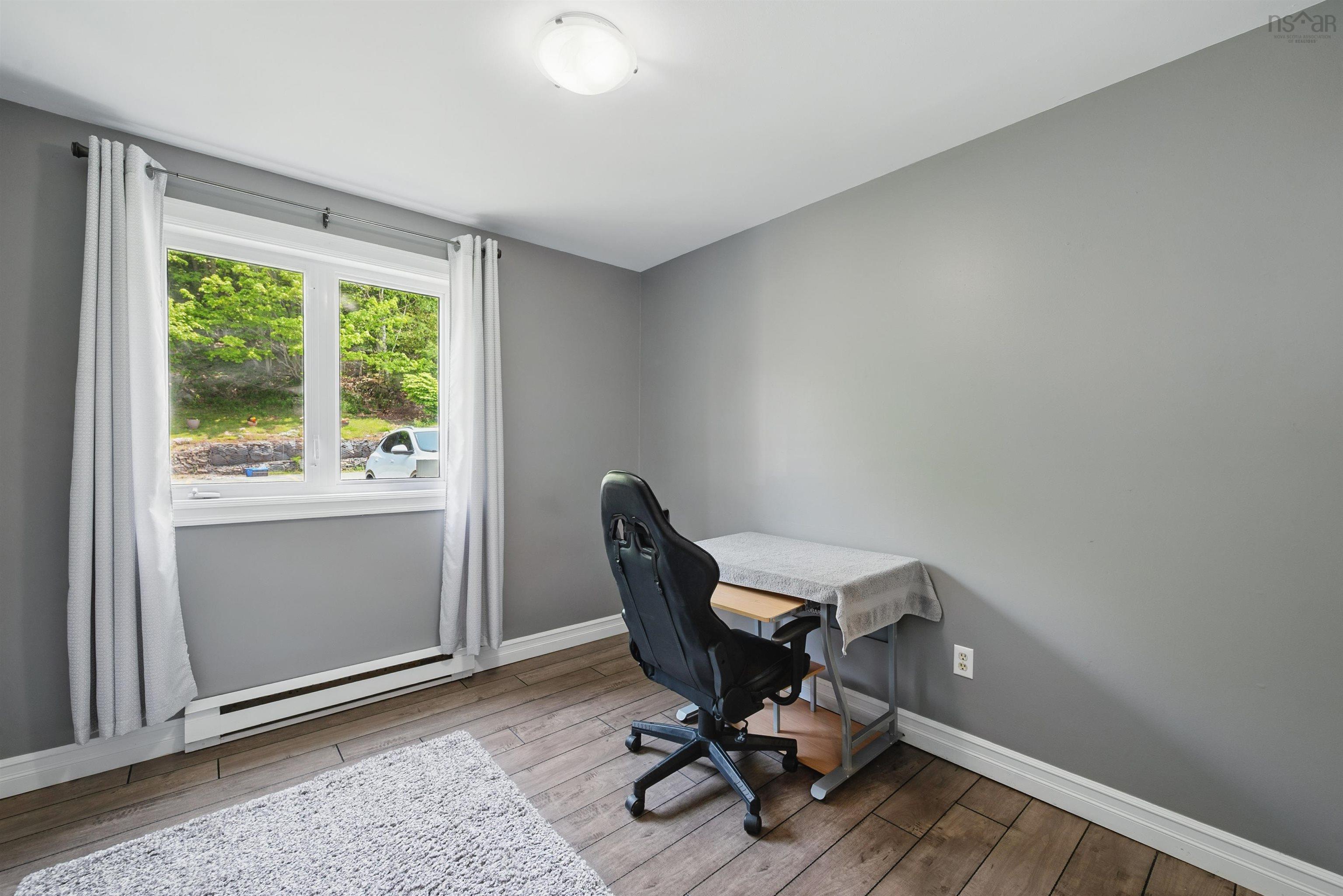 $349,900.00: 7 70 Collins Grove, Dartmouth