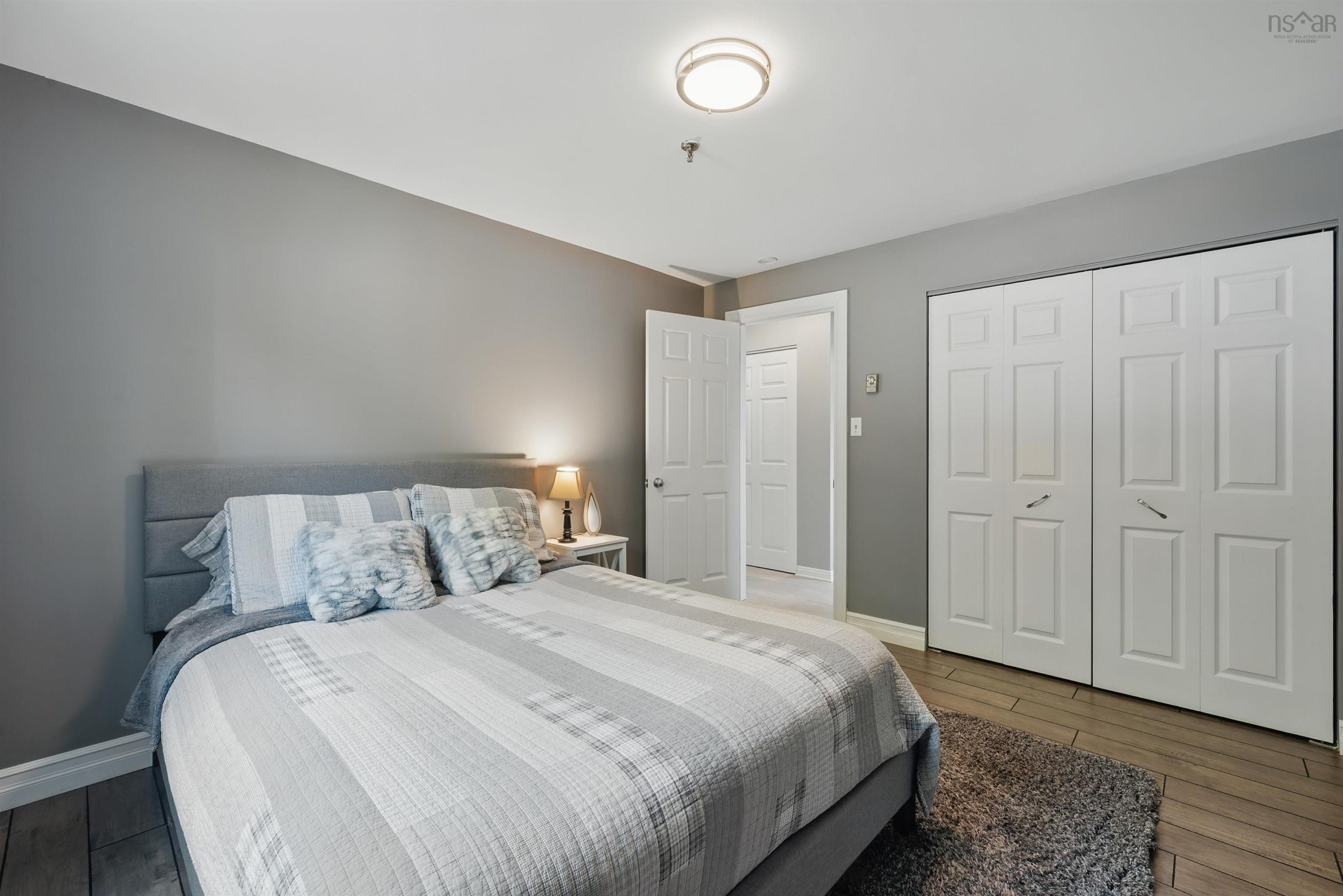 $349,900.00: 7 70 Collins Grove, Dartmouth