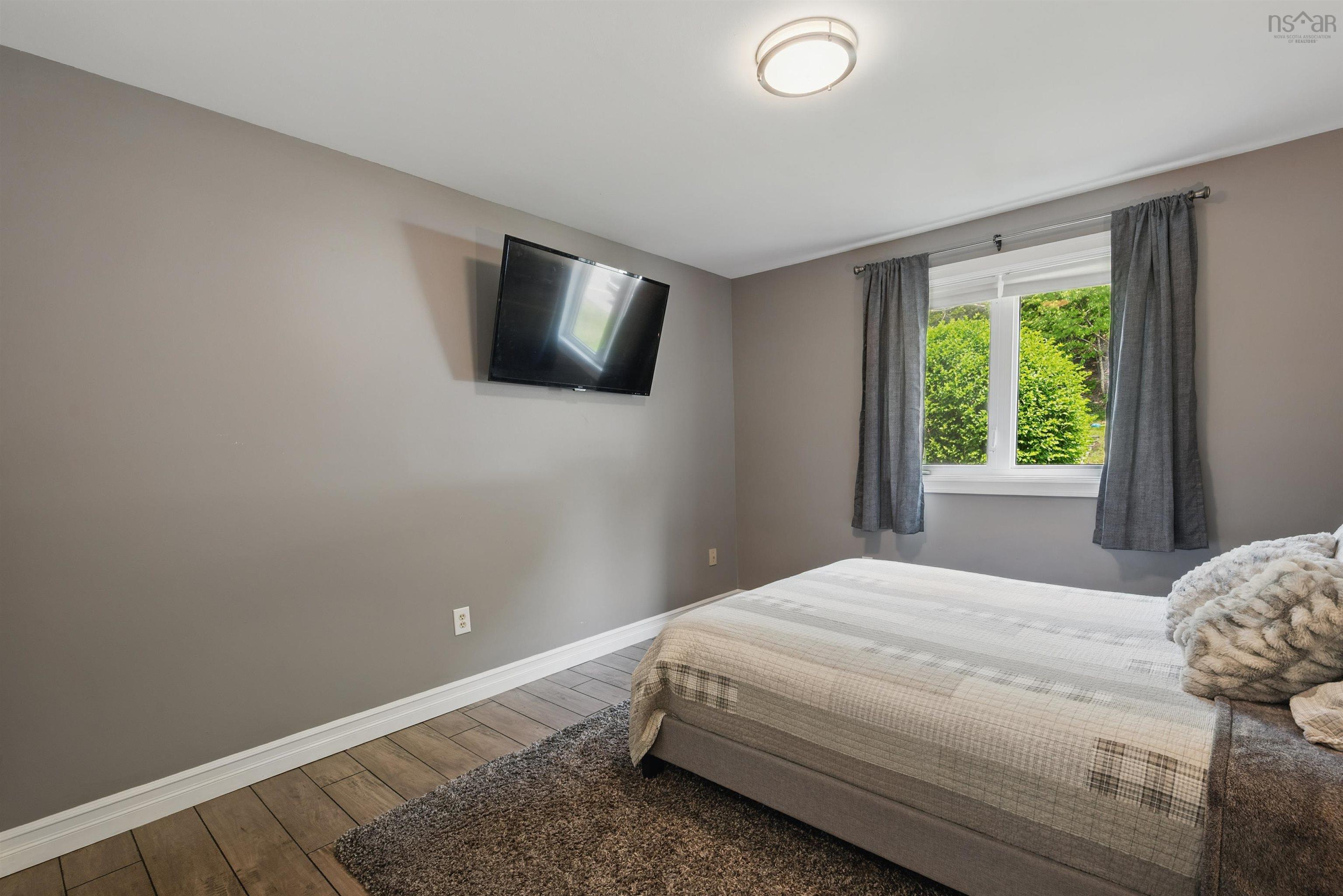 $349,900.00: 7 70 Collins Grove, Dartmouth