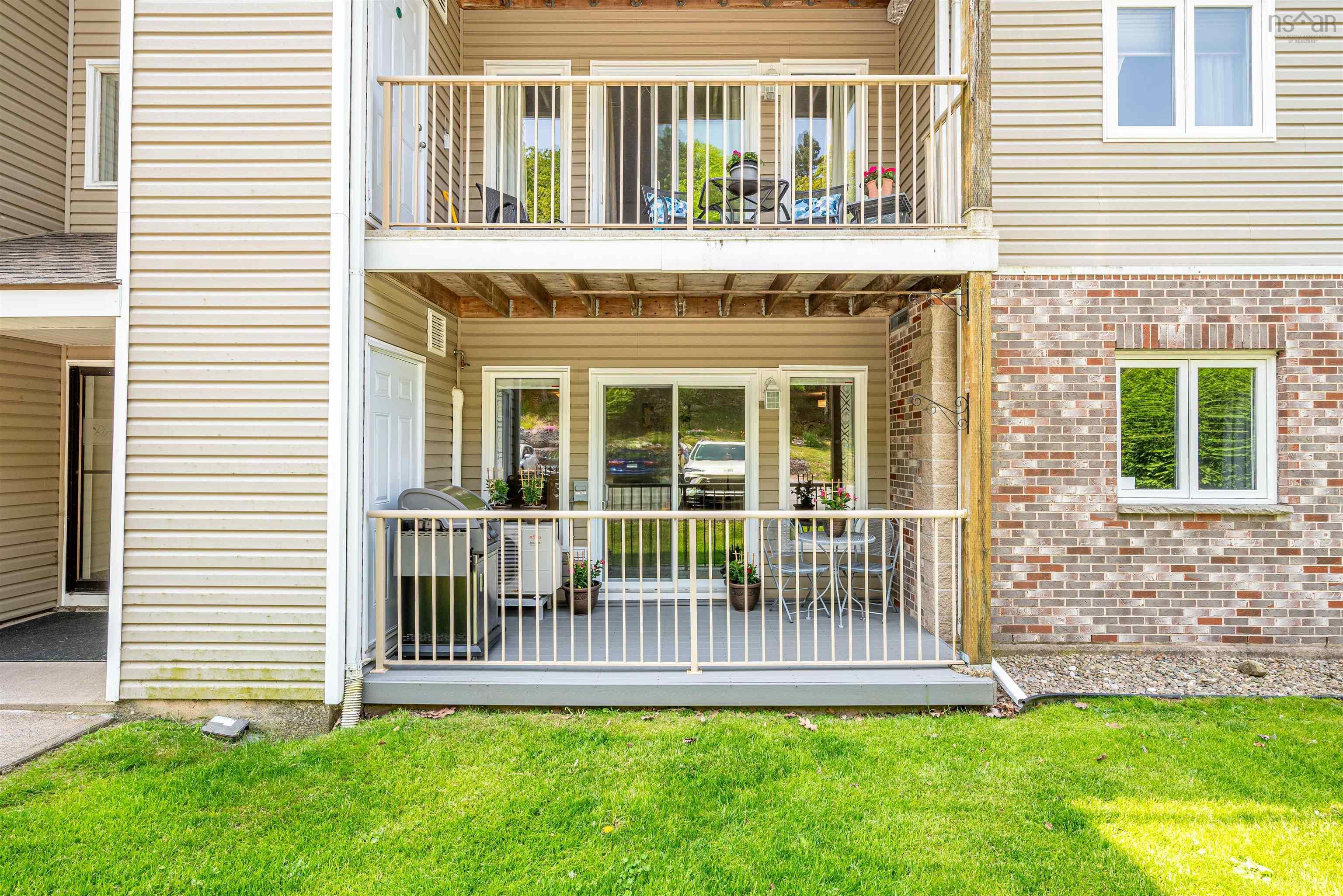 $349,900.00: 7 70 Collins Grove, Dartmouth