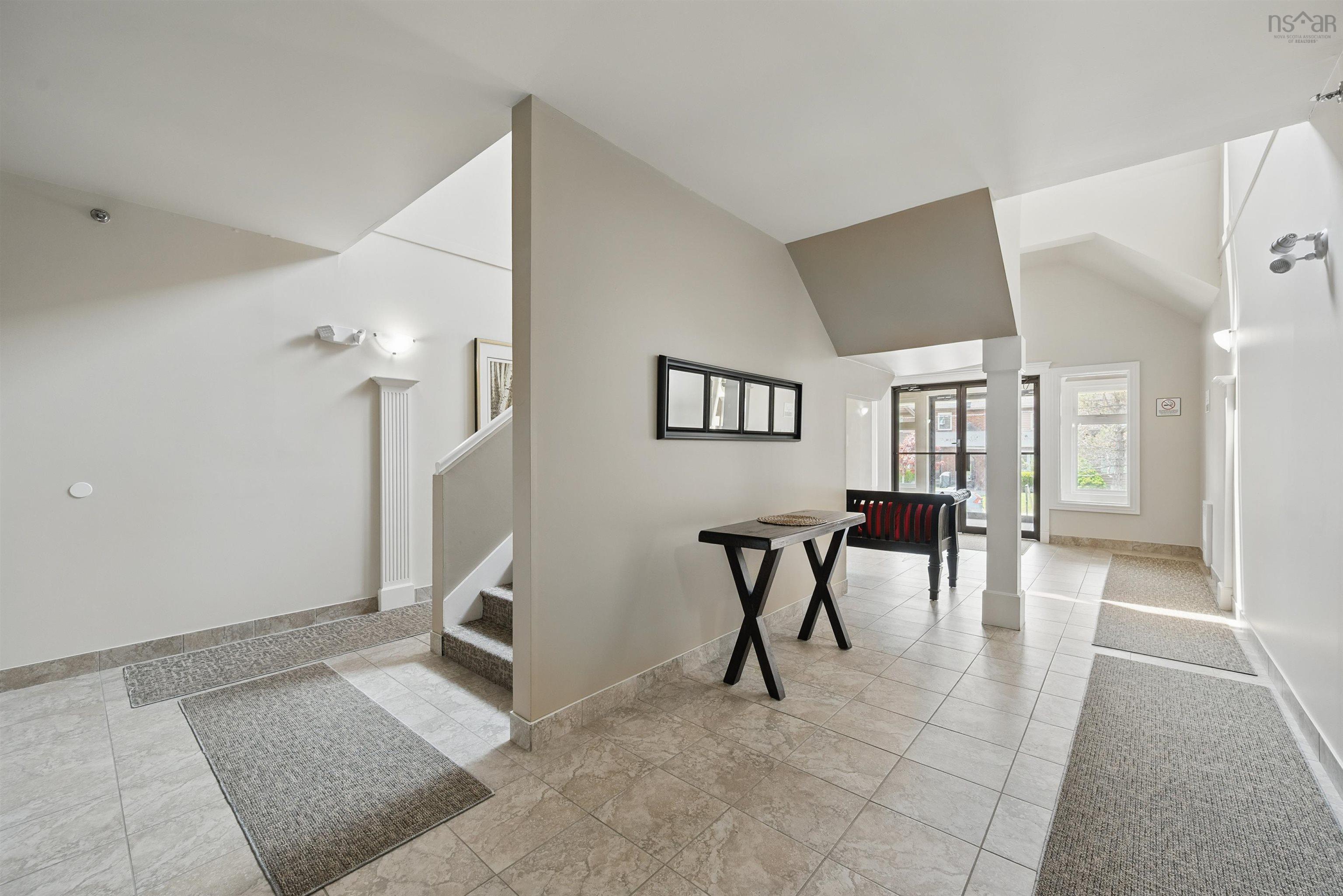 $349,900.00: 7 70 Collins Grove, Dartmouth