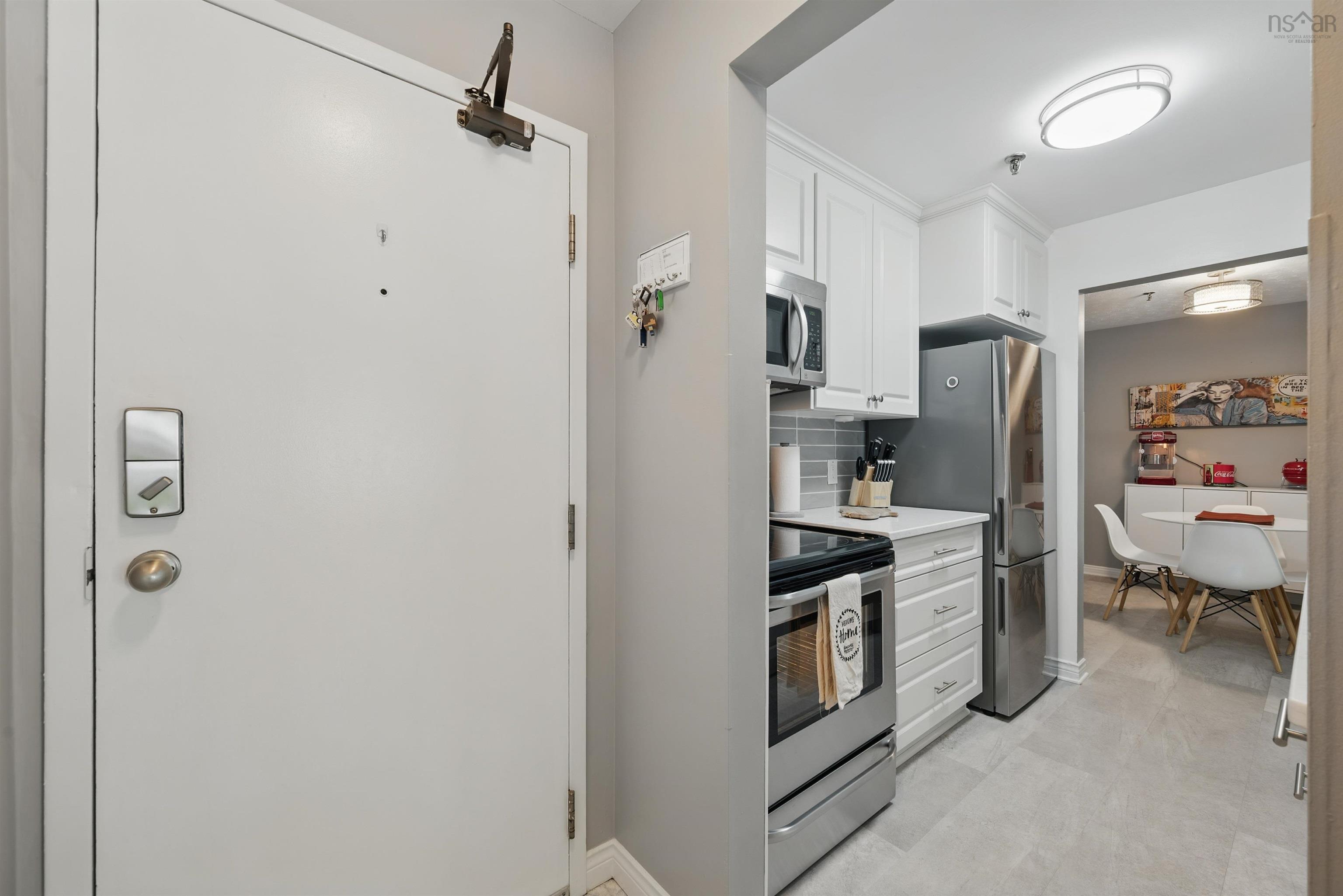 $349,900.00: 7 70 Collins Grove, Dartmouth