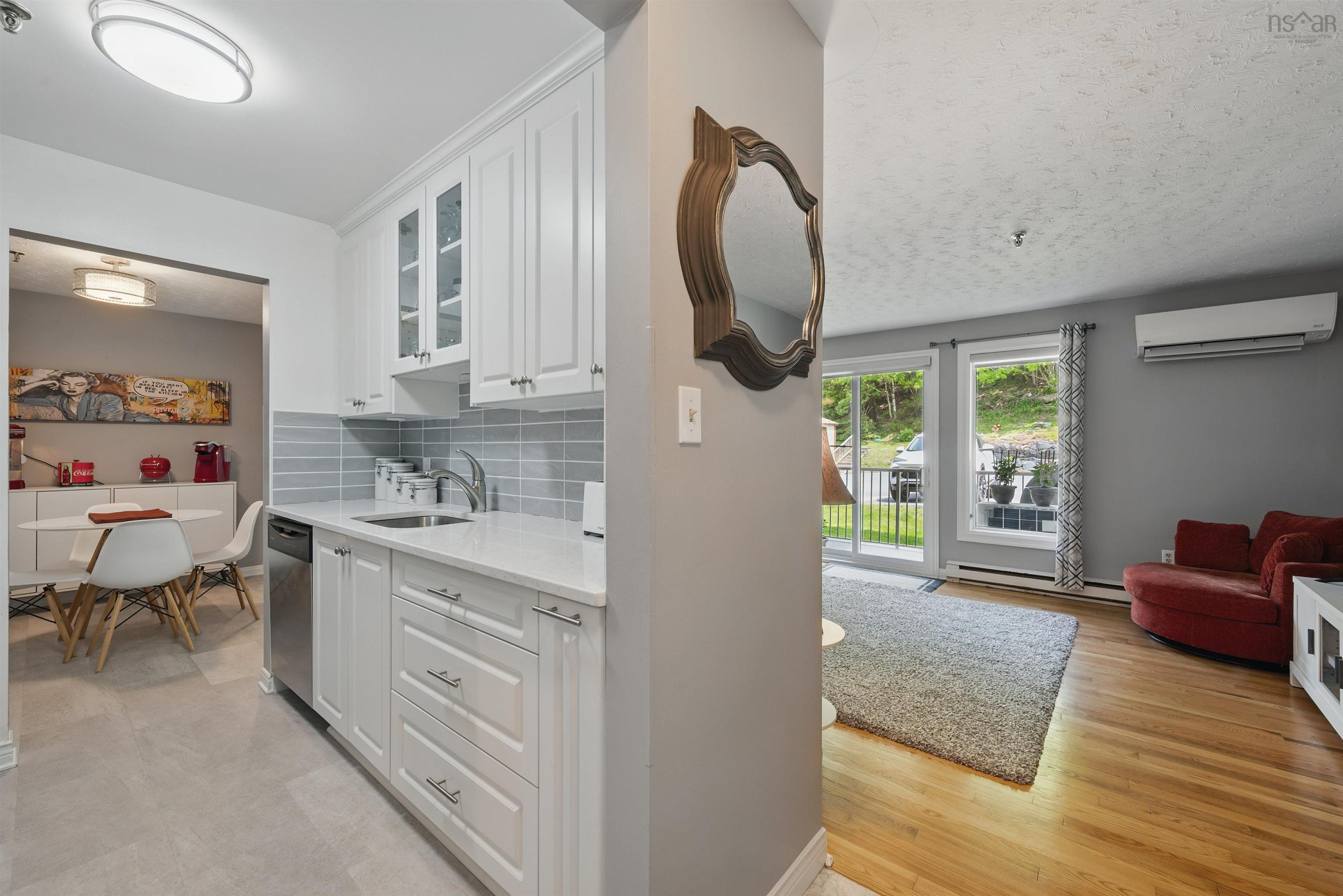 $349,900.00: 7 70 Collins Grove, Dartmouth