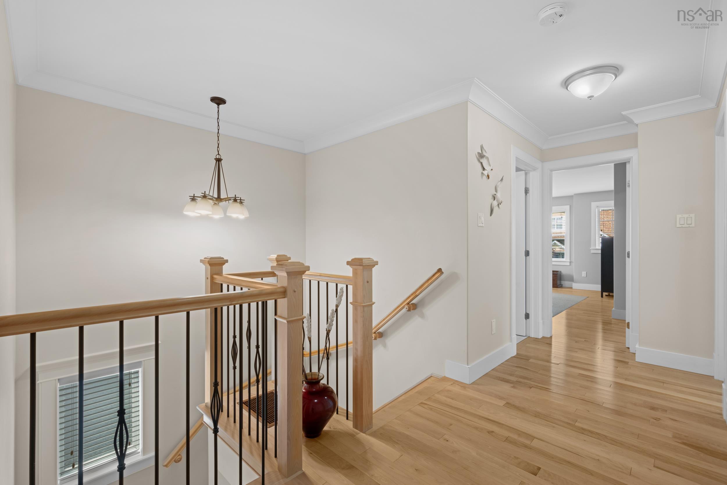 $829,900.00: 110 Capstone Crescent, Bedford