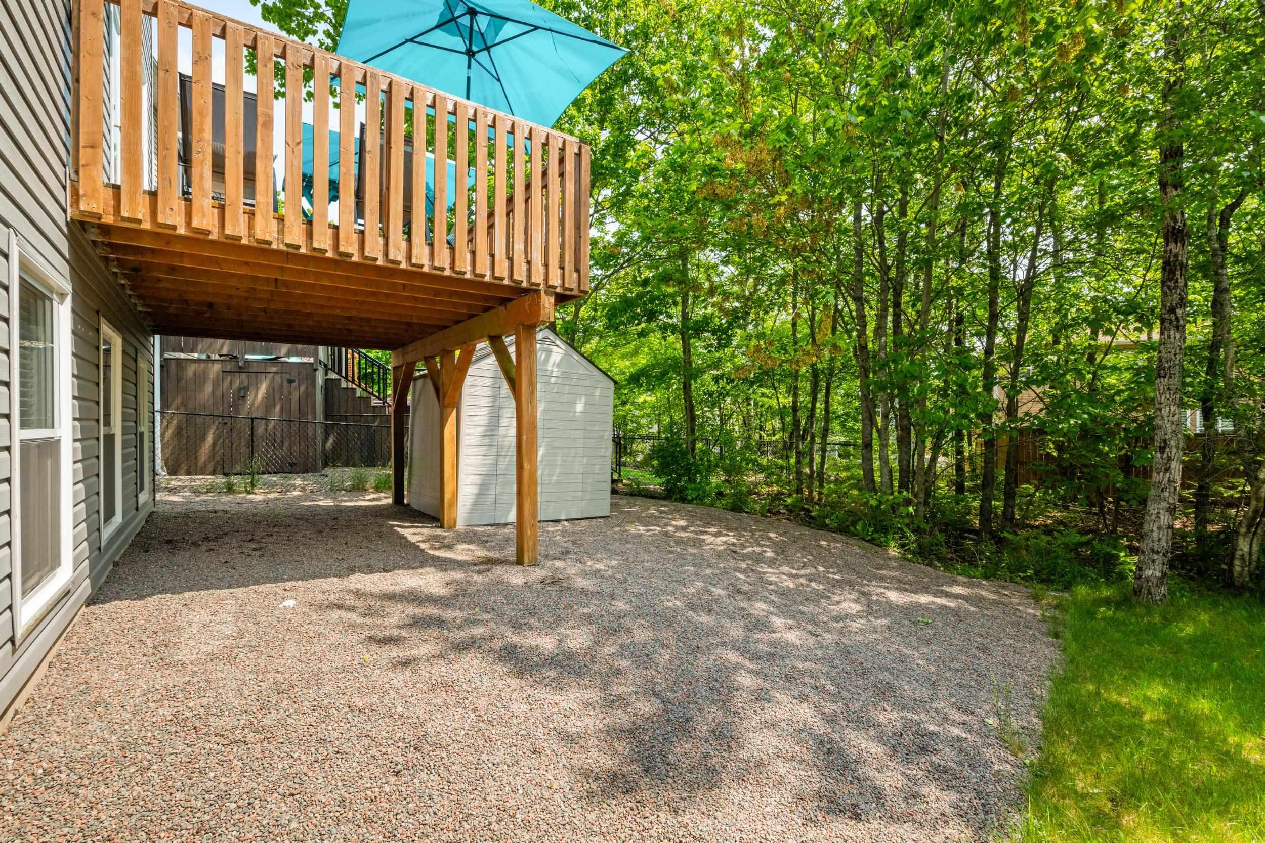 $829,900.00: 110 Capstone Crescent, Bedford