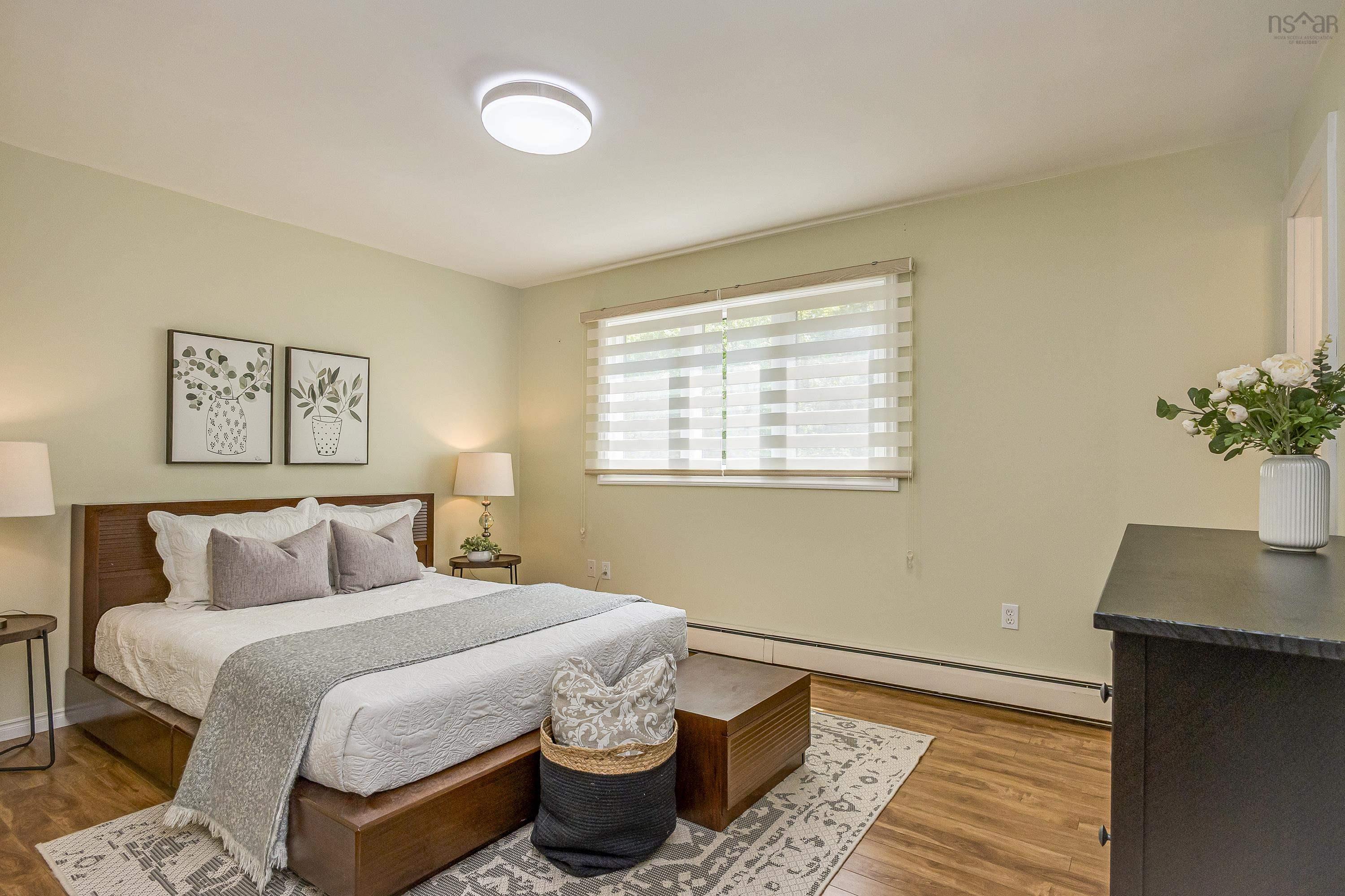 $639,000.00: 44 Sunrise Hill, Bedford