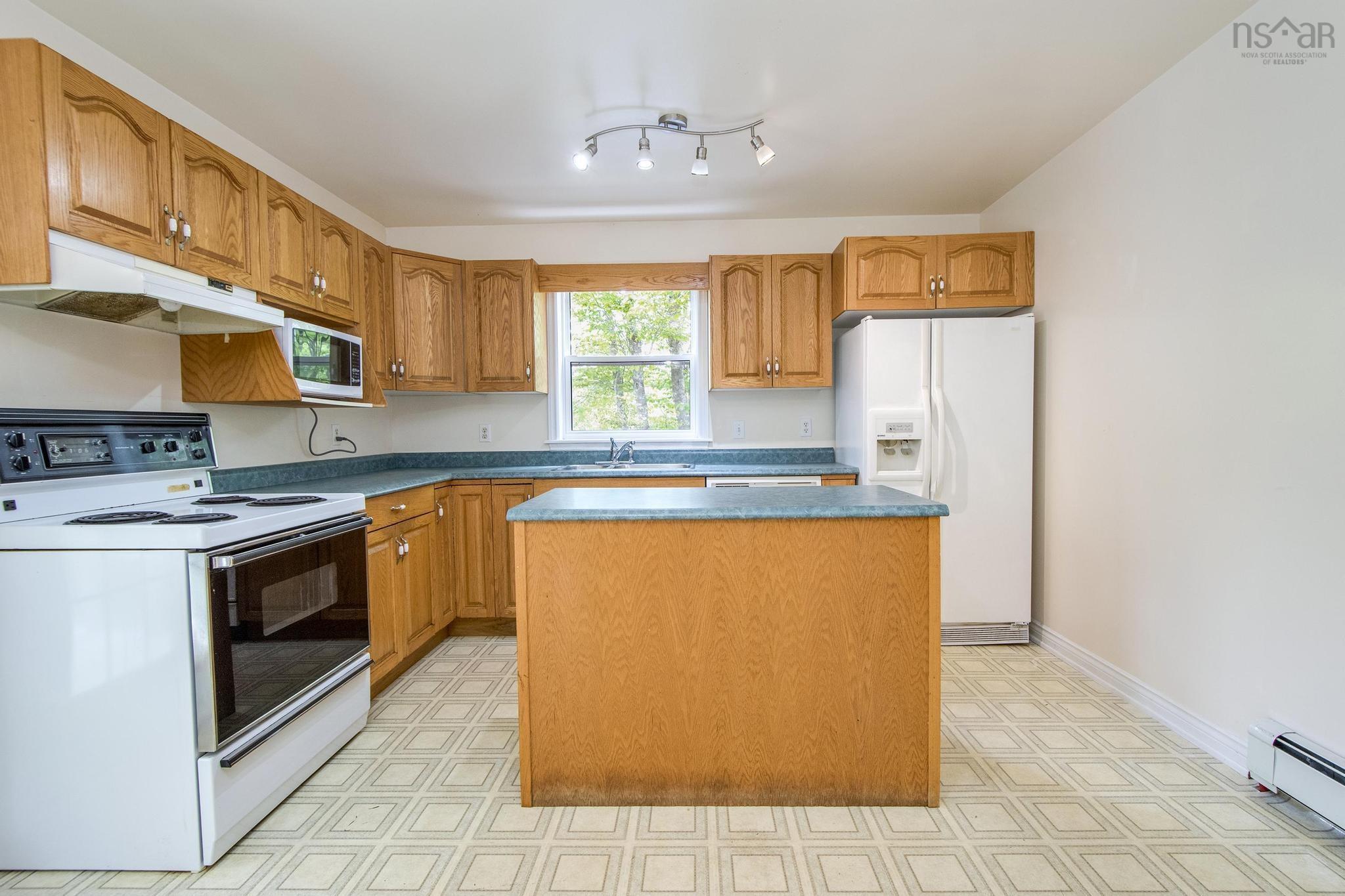 $399,900.00: 50 Echo Forest Drive, Lake Echo